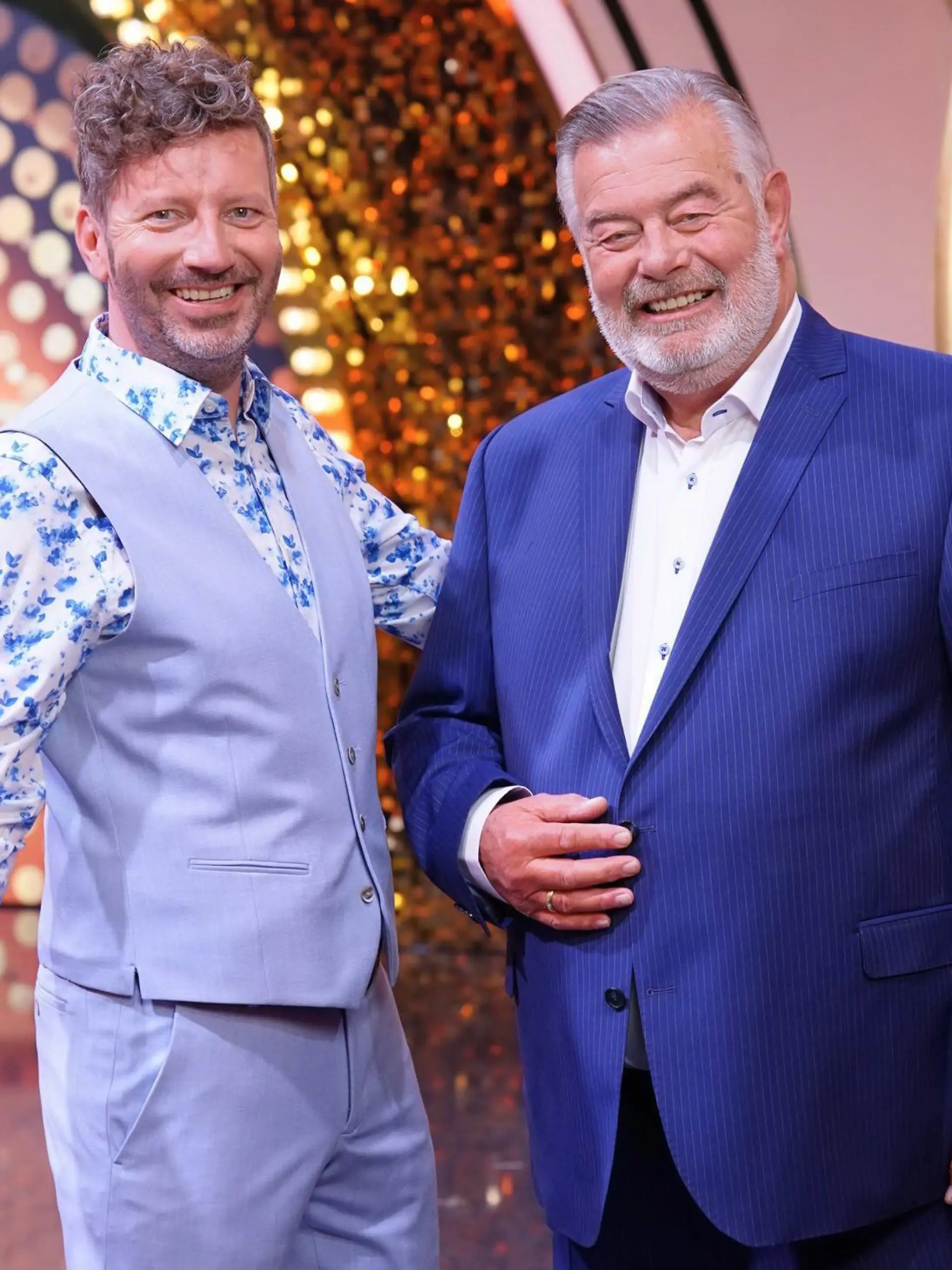 Moderator Harry Wijnvoord und Announcer Thorsten Schorn (l.)