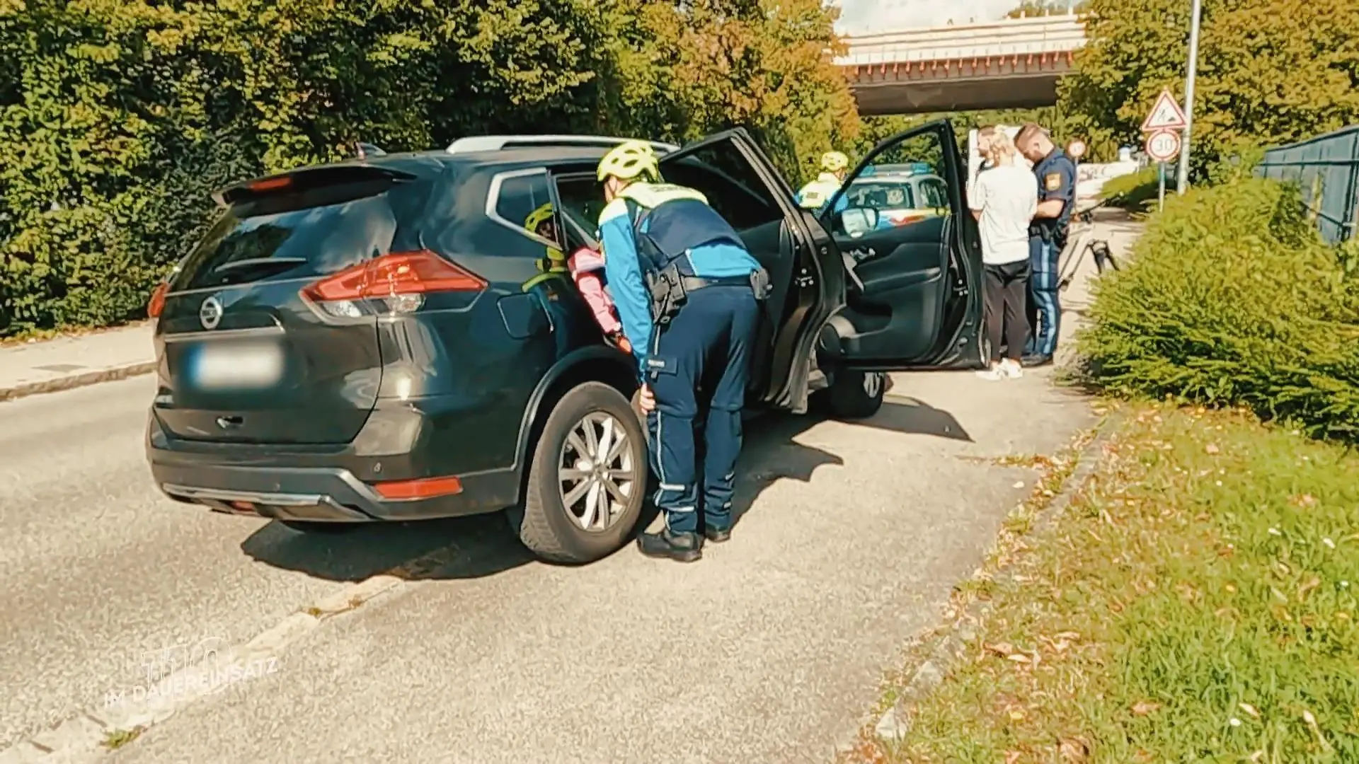 Mathis und Jonathan suchen eine vermisste Tochter Es fließen Tränen