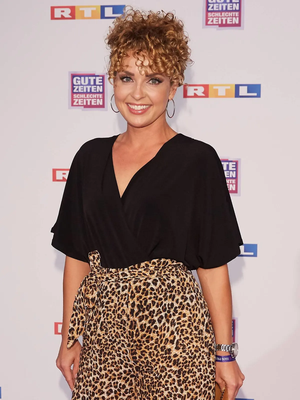 Maria Wedig - GZSZ-Preview zur Folge in Spielfilmlaenge (Ausstrahlung am 30.04.2019) mit Fans im UCI Luxe Kino in Berlin am 29.04.2019. GZSZ-Preview *** Maria Wedig GZSZ Preview episode in feature length Broadcast on 30 04 2019 with fans at UCI Luxe Kino in Berlin on 29 04 2019 GZSZ Preview  
