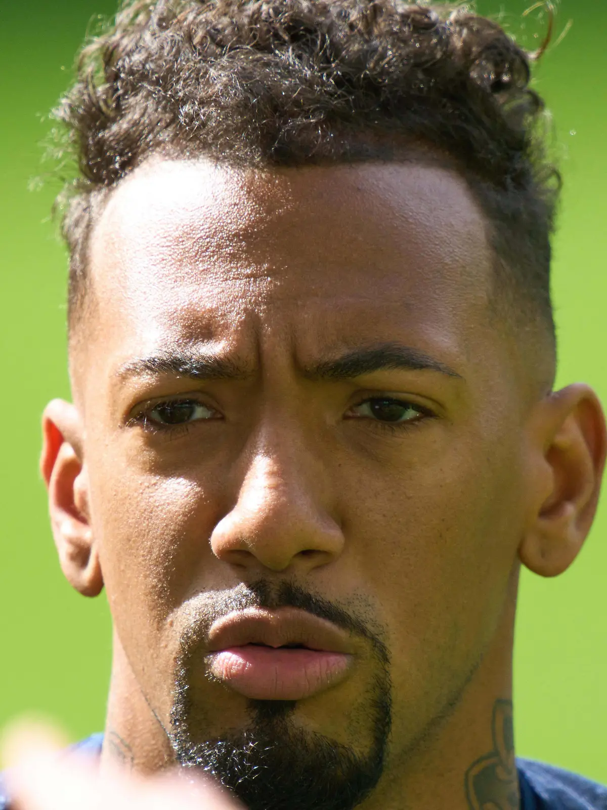  Jerome BOATENG FCB 17 half-size, portrait, one person, single, Aktion, Einzelbild, angeschnittenes Einzelmotiv, Halbfigur, halbe Figur, in the match VFL WOLFSBURG - FC BAYERN MUENCHEN 2-3 1.German Football League on April 17, 2021 in Wolfsburg, Germany Season 2020/2021, matchday 29, 1.Bundesliga, FCB, München, 29.Spieltag, Wölfe,