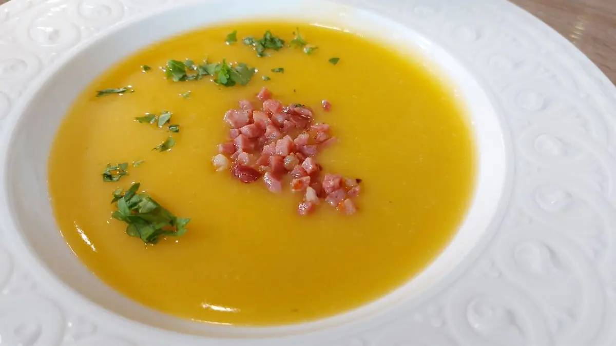 Ein Klassiker und jedes Mal aufs Neue lecker: Kartoffelsuppe.