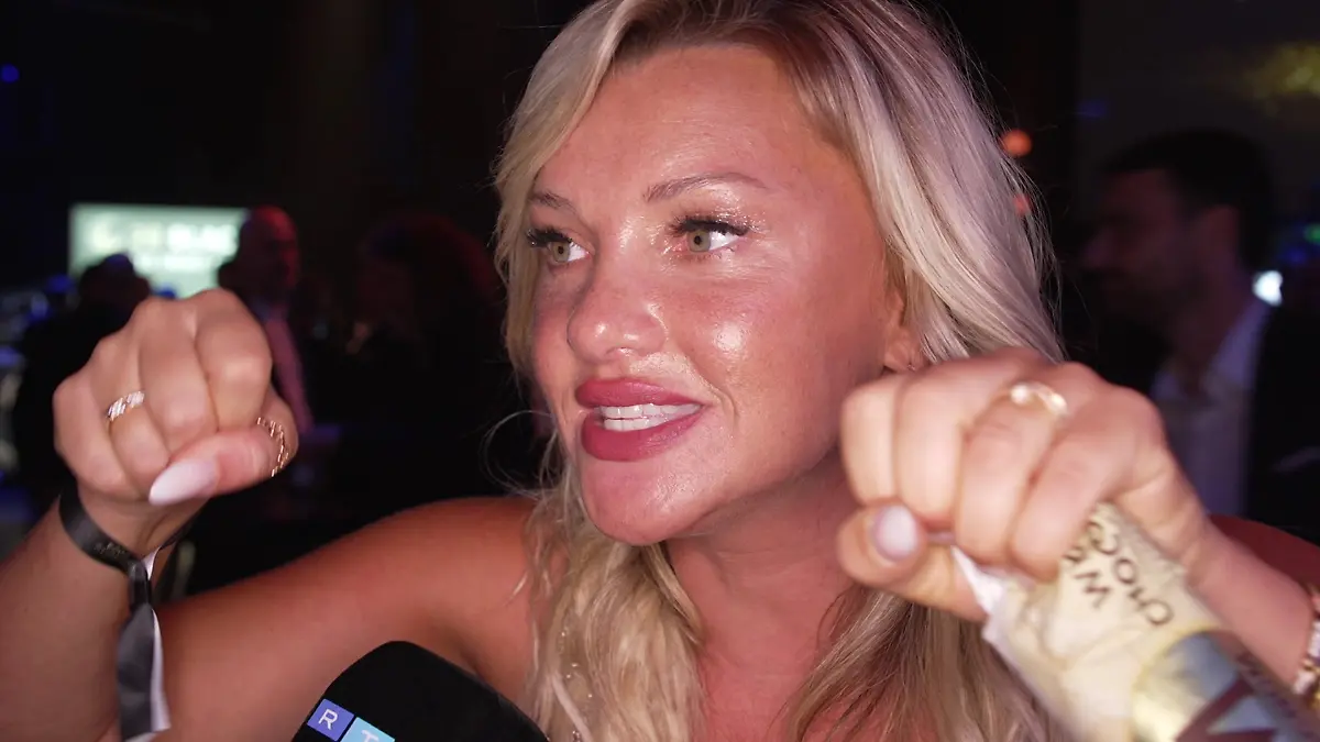 Evelyn Burdecki hat ihren müden Augen den Kampf angesagt.