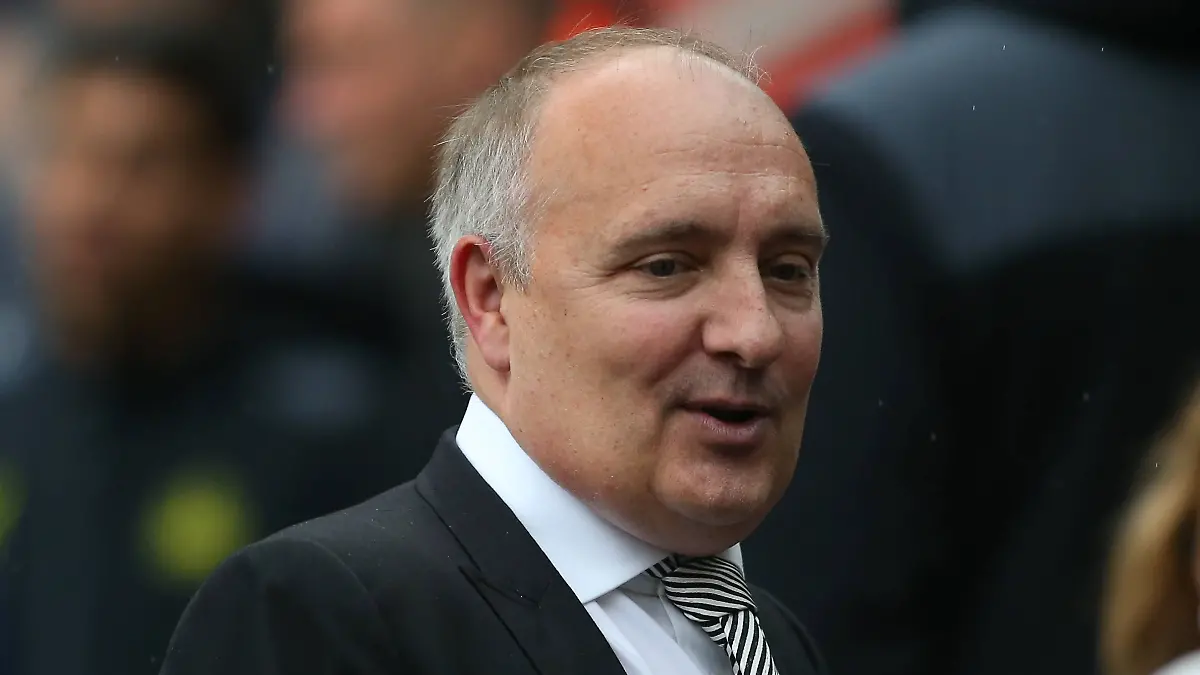 Newcastle United bang um Darren Eales