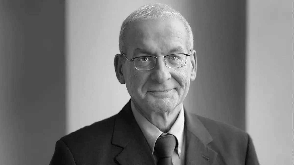 Große Trauer um "Raus aus den Schulden"-Star Peter Zwegat Als TV-Berater wurde er bekannt
