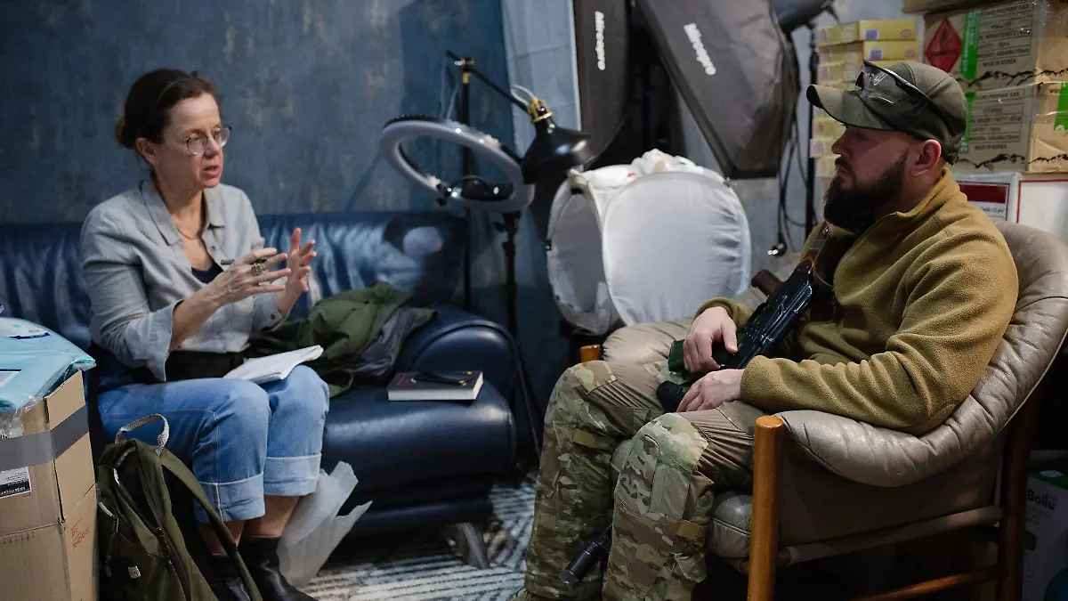 Ukraine - The fourth week of the war (FINAL) >> Bettina Sengling and Konstantin a member of territorial defense in kyiv