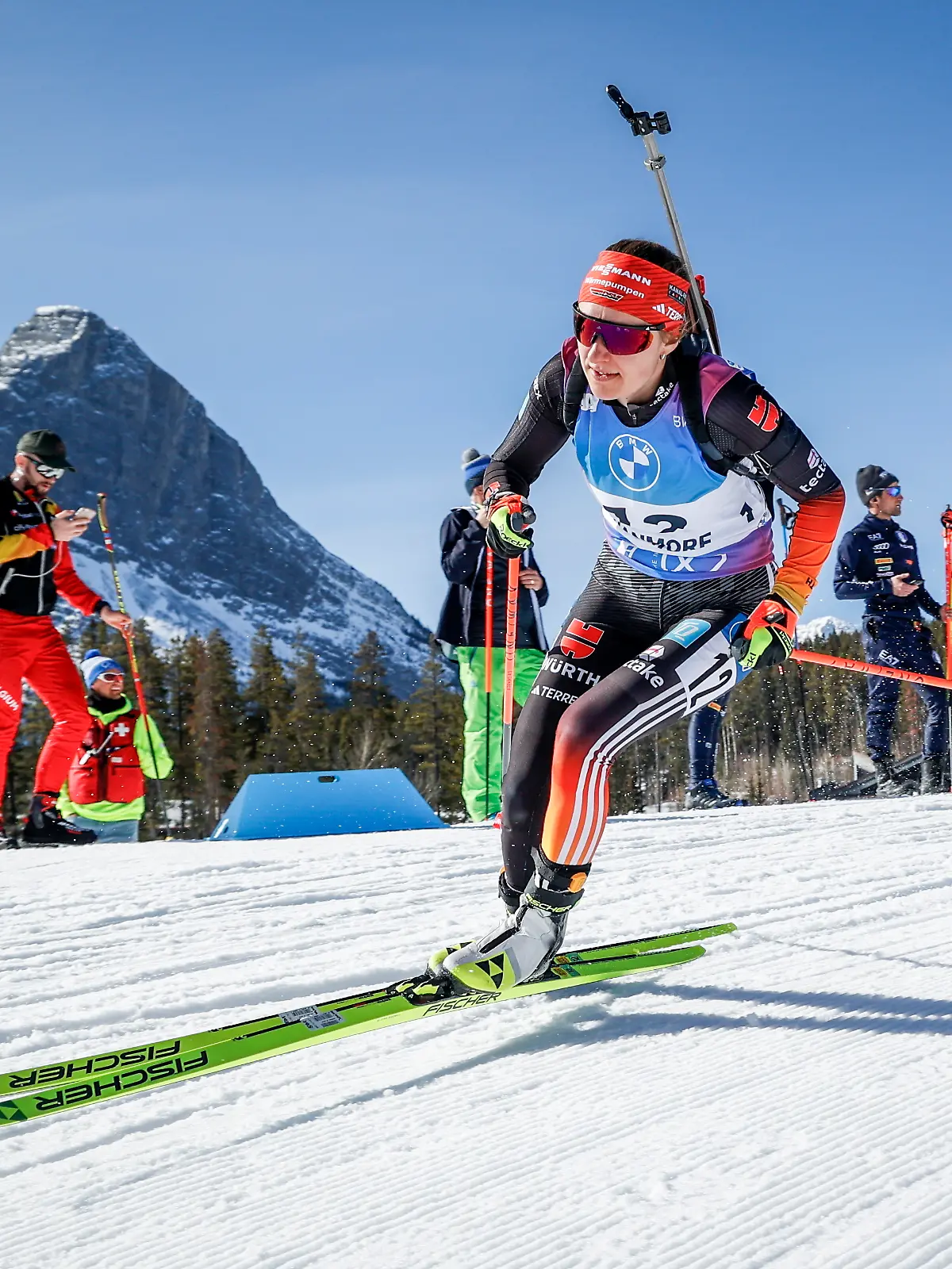 Bild zu: "Biathletin Hettich-Walz im Babyglück!"