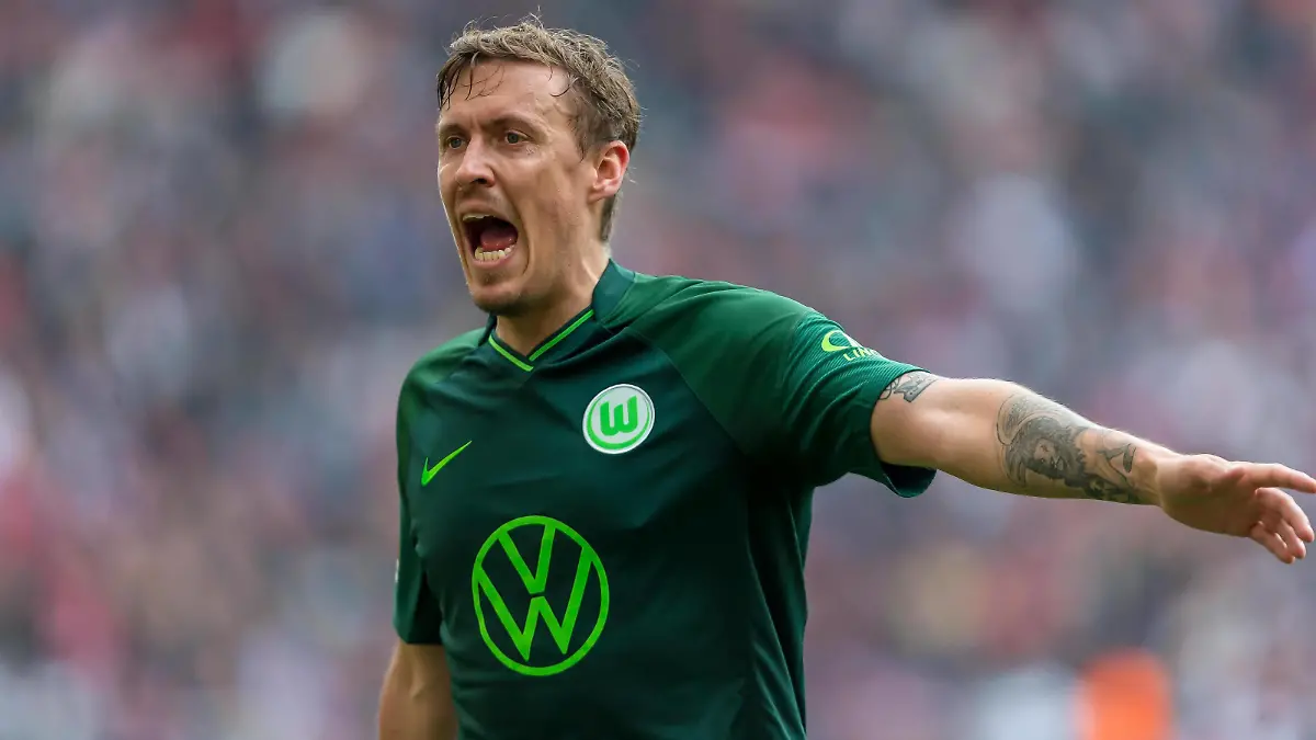 30.04.2022, Stuttgart, Deutschland, Mercedes Benz Arena, VfB Stuttgart vs. VfL Wolfsburg - 1. Bundesliga, Max Kruse VfL Wolfsburg gestikuliert Foto H. Langer DFB / DFL REGULATIONS PROHIBIT ANY USE OF PHOTOGRAPHS AS IMAGE SEQUENCES AND/OR QUASI-VIDEO. Stuttgart Mercedes Benz Arena Baden-Wuerttemberg Deutschland *** 30 04 2022, Stuttgart, Germany, Mercedes Benz Arena, VfB Stuttgart vs VfL Wolfsburg 1 Bundesliga, Max Kruse VfL Wolfsburg gestures Photo H Langer DFB DFL REGULATES PROHIBIT ANY USE OF PHOTOGRAPHS AS IMAGE SEQUENCES AND OR QUASI VIDEO Stuttgart Mercedes Benz Arena Baden Wuerttemberg Germany PUBLICATIONxINxGERxSUIxAUTxONLY / 541_VFBVFL20220430_036 / Langer-541