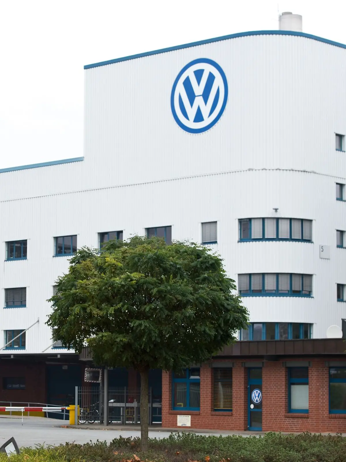 Bild zu: "Produziert VW bald Panzer? "