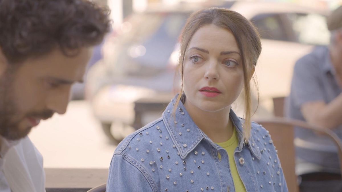 GZSZ: Emily kann Augen nicht von Tobias lassen - diese Szene gab es NICHT  im TV!