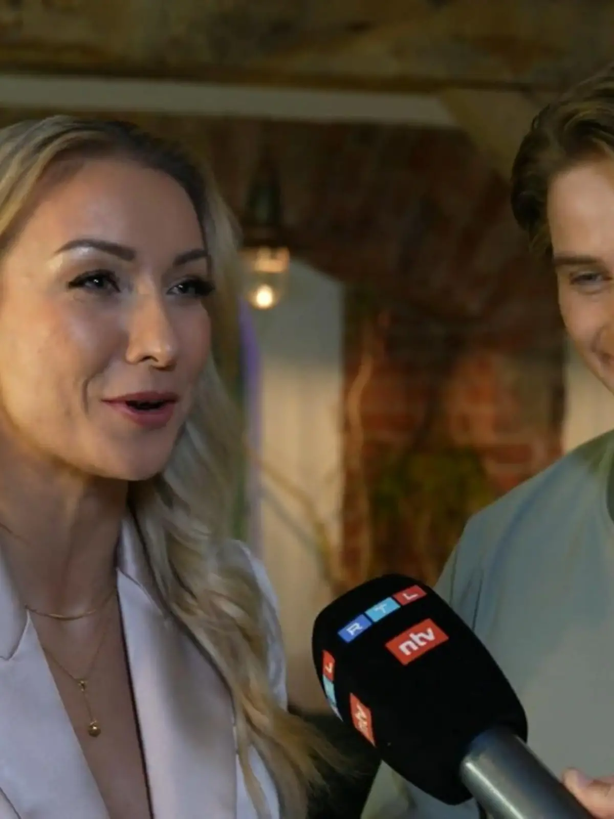 Bild zu: "„Es gibt leider überall auch Ar***löcher!” Gibt es wahre Freundschaft in der Schlagerszene eigentlich? "