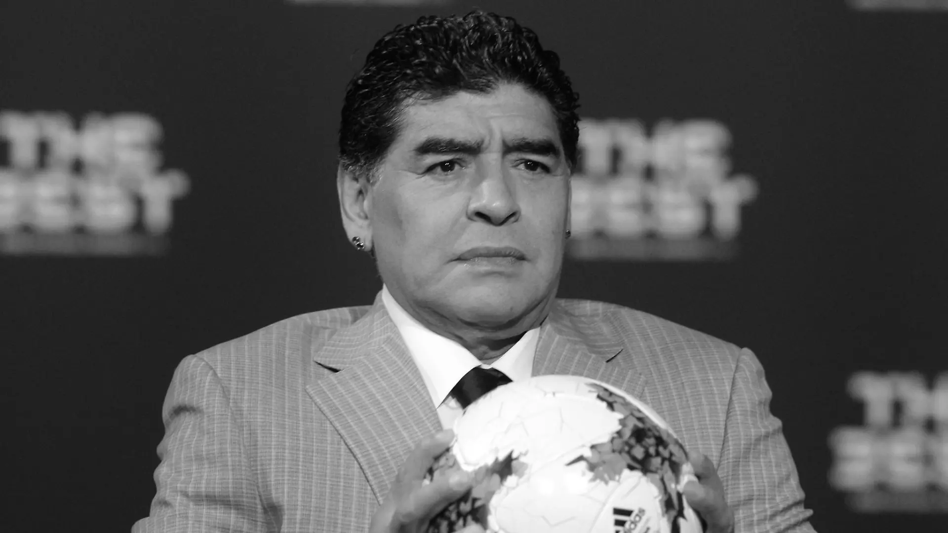 Maradonas sterbliche Überreste sollen auf Wunsch seiner Töchter in ein Mausoleum in Buenos Aires umgebettet werden.