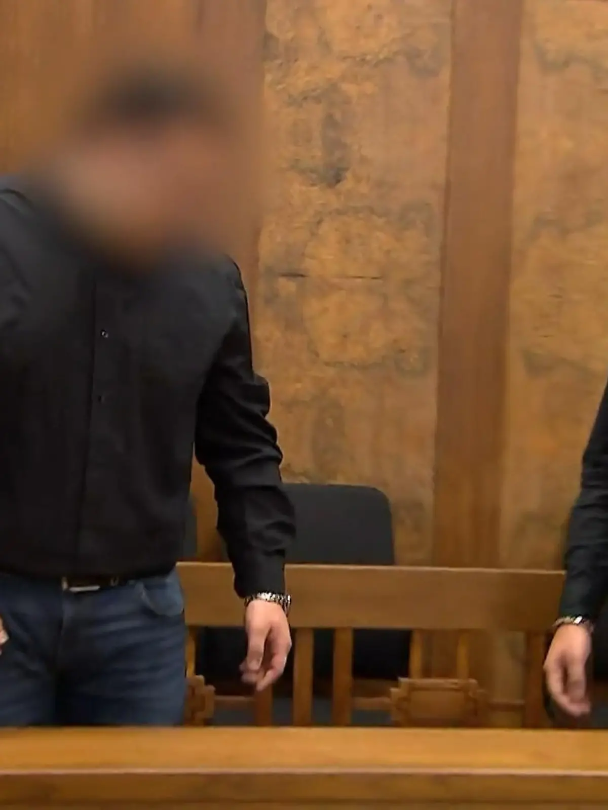 Bild zu: "Teenager im Keller gefoltert"