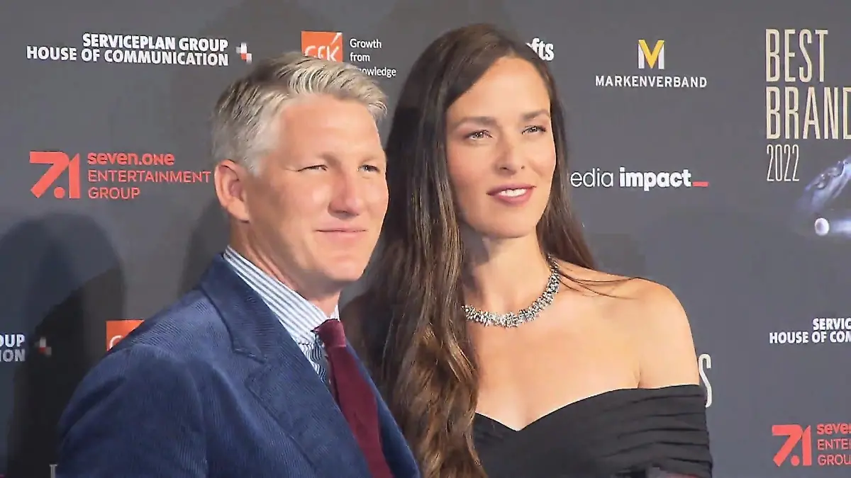 Schweinsteiger und seine Ana im Glamour-Look Mega-Auftritt in München