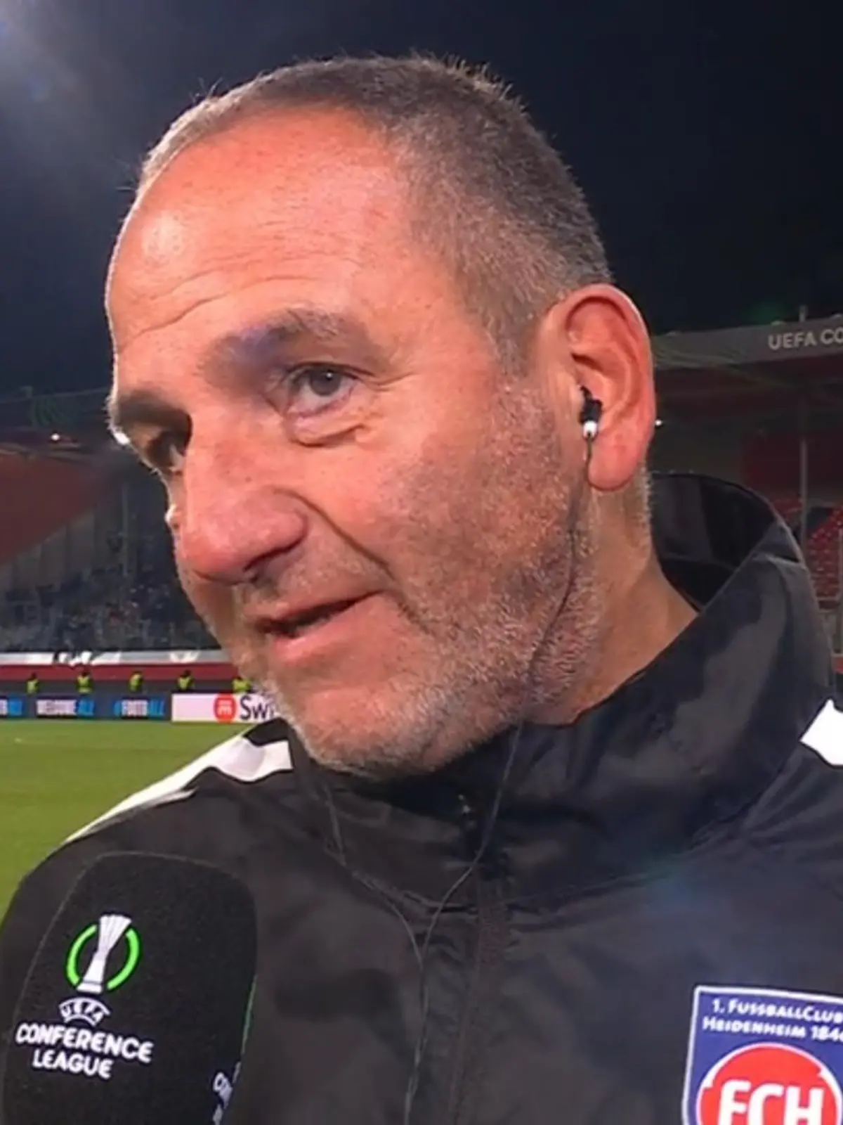 Bild zu: "Heidenheim-Trainer lobt gute Reaktion"