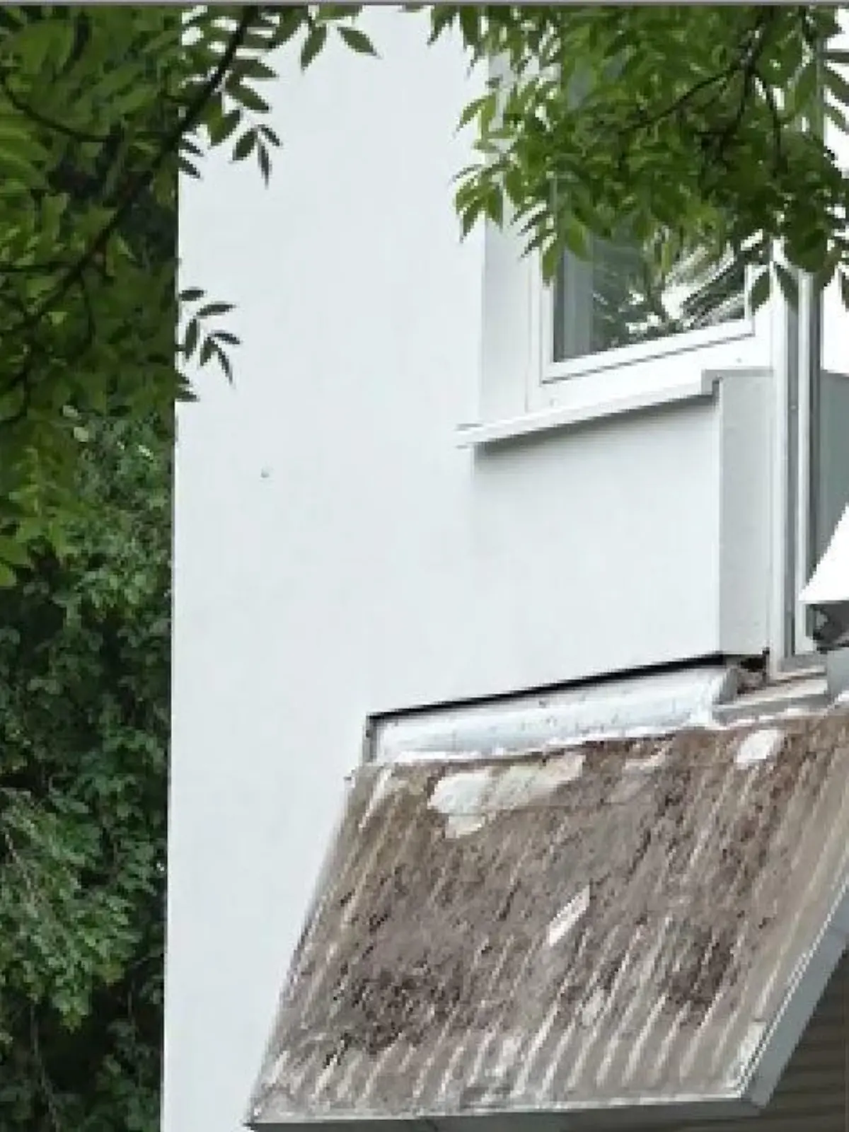 Unglück in Mönchengladbach: Balkon stürzt in Vorgarten - zwei Frauen schwer verletzt