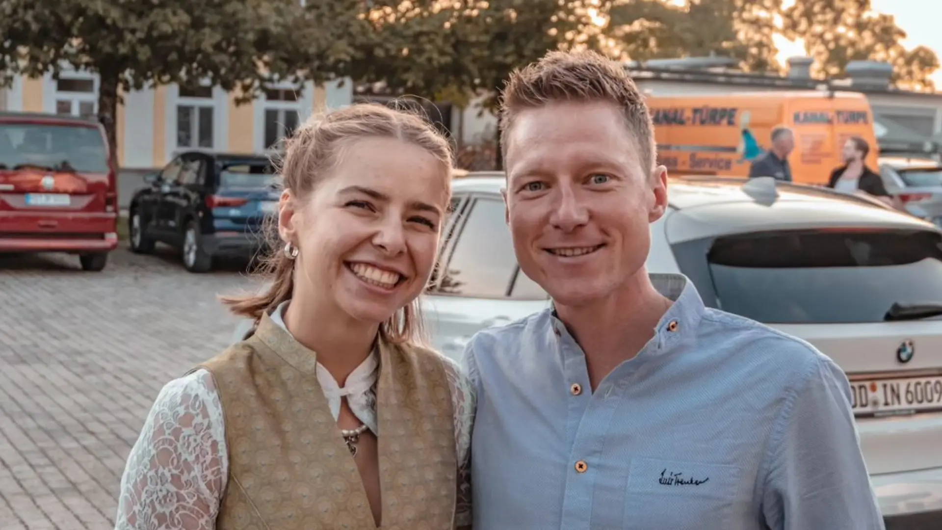 Johanna Puff und Lukas Hofer verstecken ihre Liebe nicht mehr.
