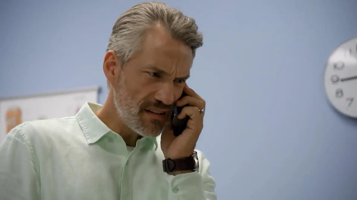 Henning gerät wegen eines Shitstorms unter Druck