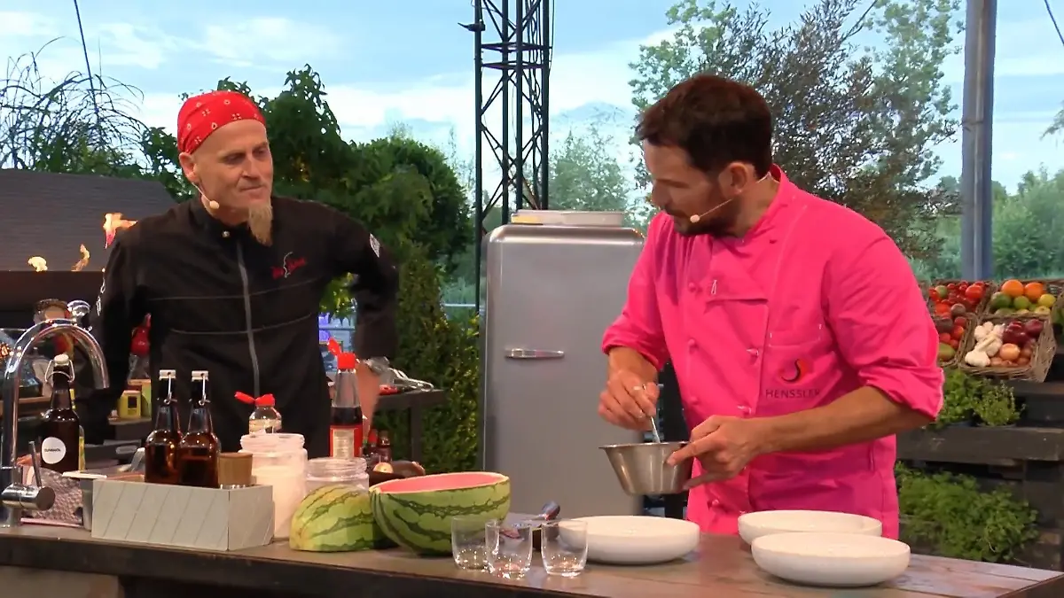 Holt sich da jemand Inspiration? Zacherl spickt bei Henssler