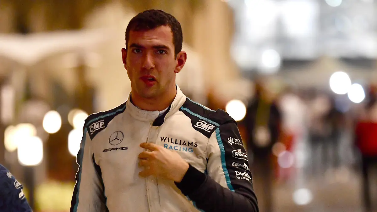 Formula 1 2021: Abu Dhabi GP YAS MARINA CIRCUIT, UNITED ARAB EMIRATES - DECEMBER 10: Nicholas Latifi, Williams during the Abu Dhabi GP at Yas Marina Circuit on Friday December 10, 2021 in Abu Dhabi, United Arab Emirates. Photo by Jerry Andre / LAT Images Images PUBLICATIONxINxGERxSUIxAUTxHUNxONLY GP2122_150722JA1_0621 
