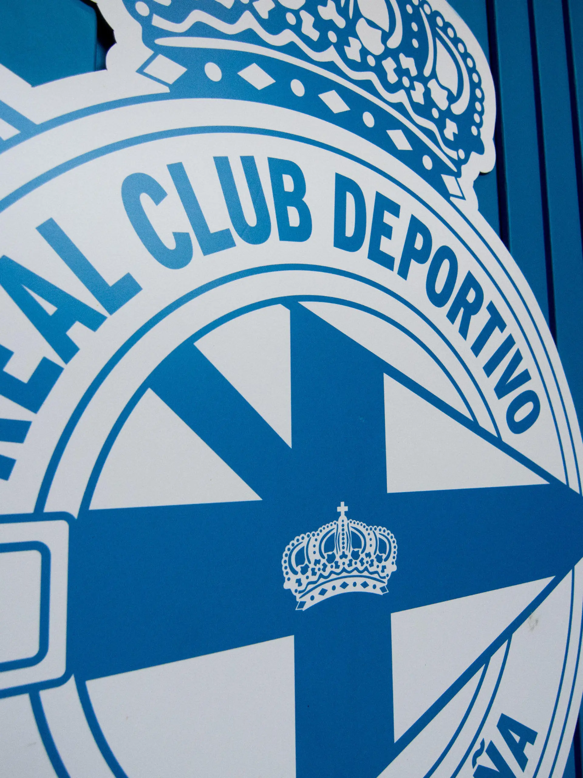 La Coruña, SPAIN: The RC Deportivo de la Coruña shield during Matchday 5 of Group ID of Second Division B between RC Deportivo de la Coruña and UP de Langreo at the Riazor Stadium in La Coruña, Spain on May 02 of 2021. (Photo by Alberto Brevers / Pacific Press)