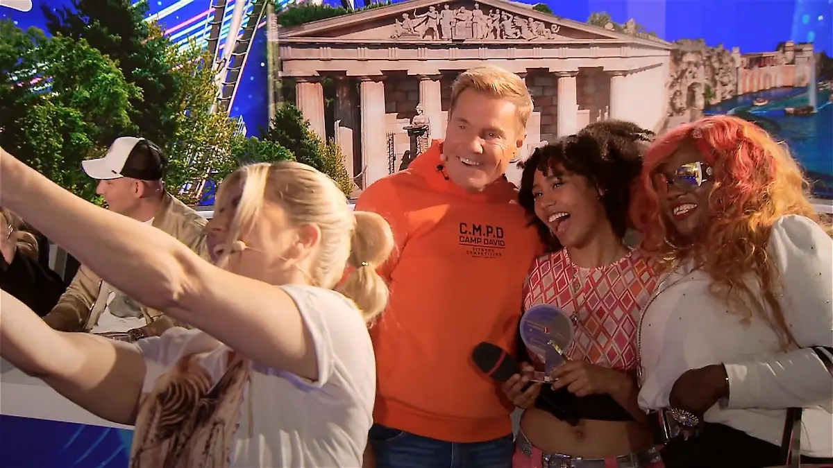Bei DSDS wird für Johannas Mama ein Bohlen-Traum wahr Erst Goldene CD, dann Foto