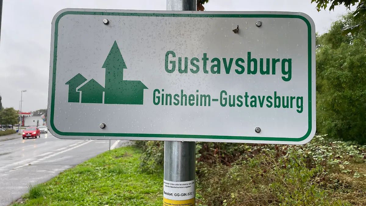 Ein Ortsschild von Gustavsburg.