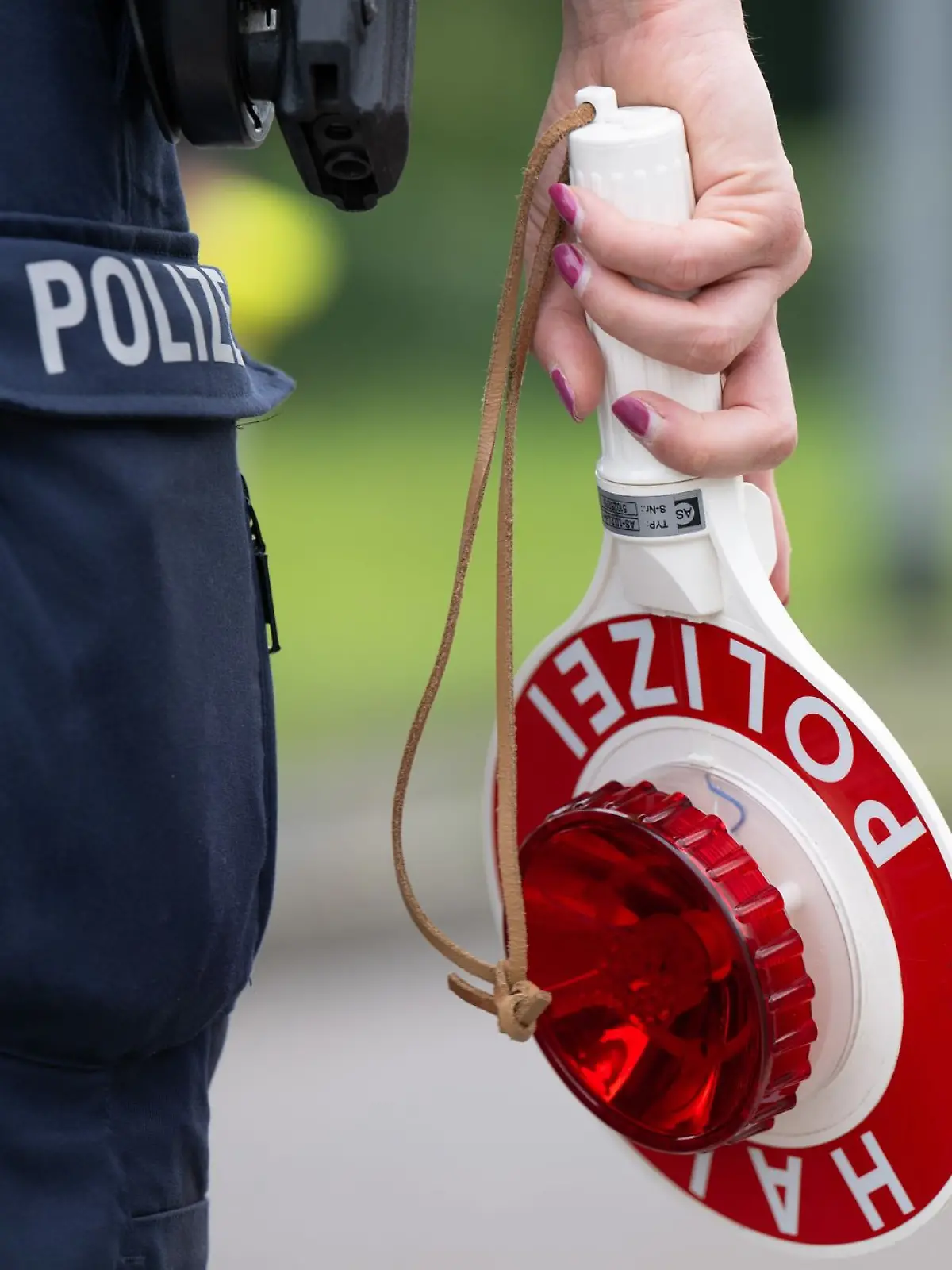 Bild zu: "Polizist verurteilt! Er drehte Sexfilmchen in Uniform"
