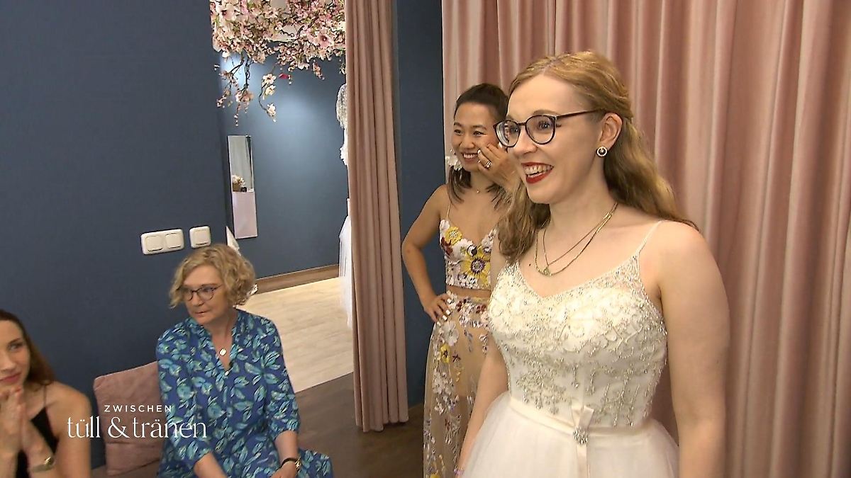 Fans SecondHandStore VintageFan Simone sucht 50erGlam