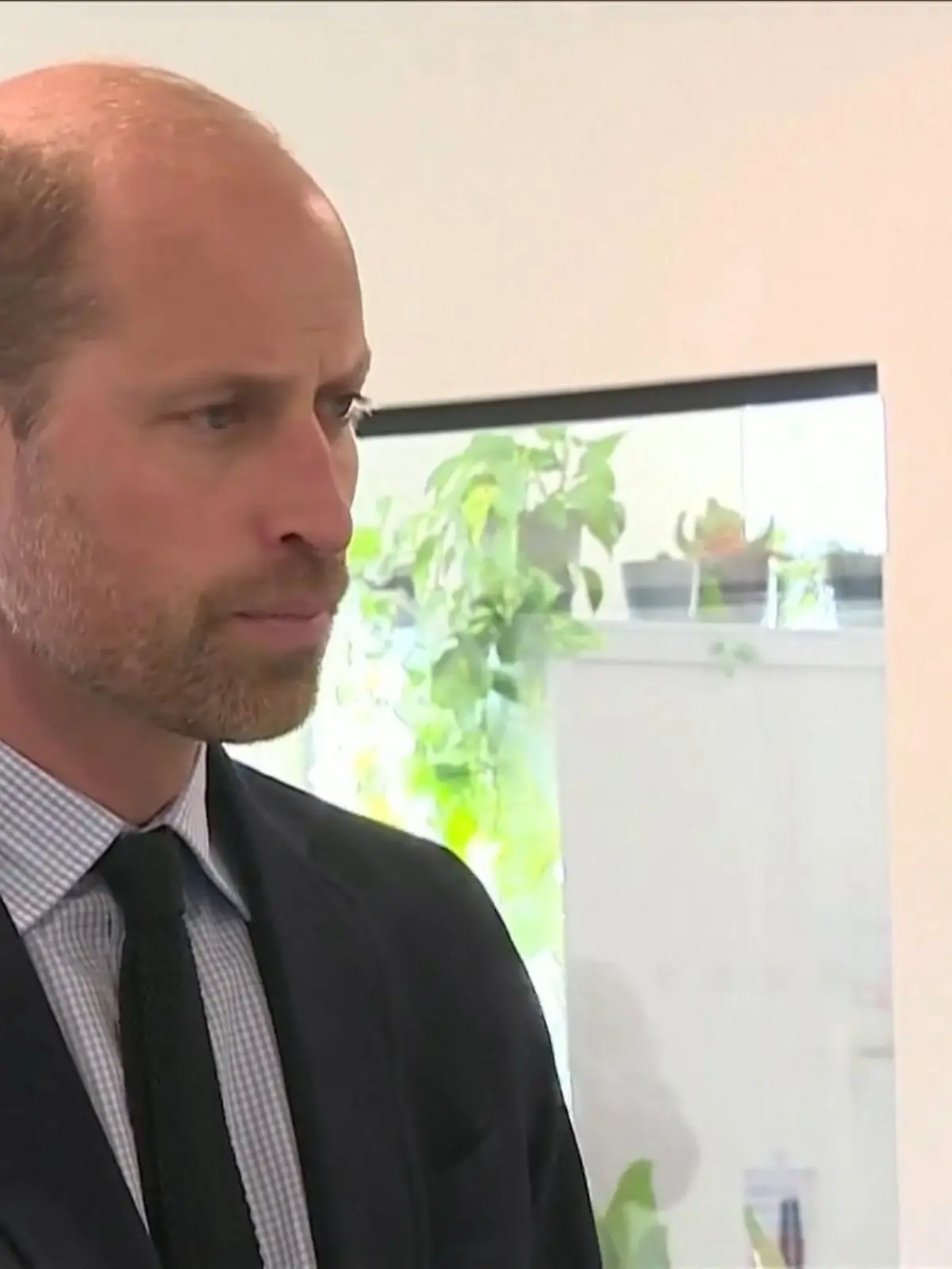 Bild zu: "Prinz William zeigt sich abgekämpft "