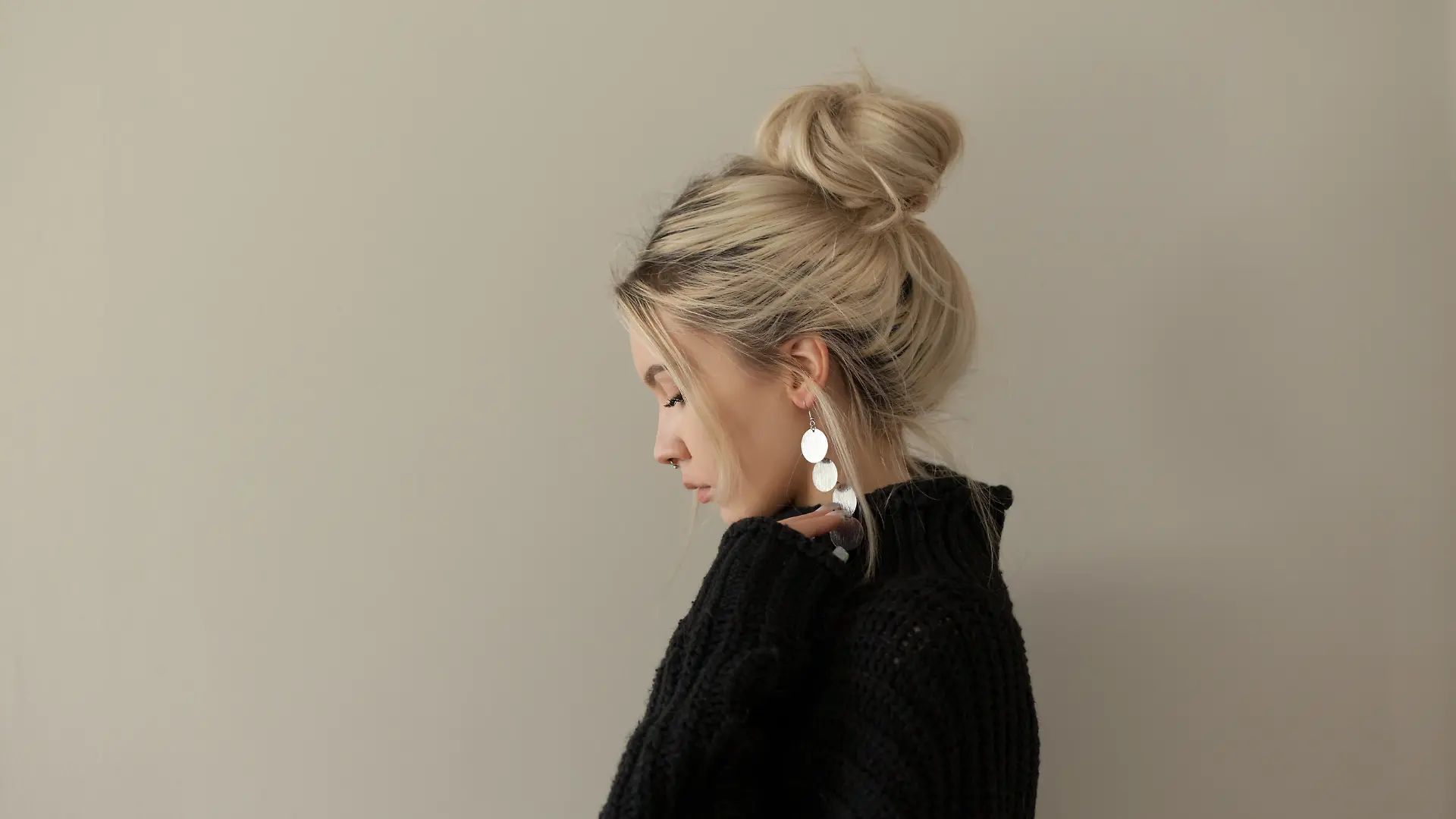 Wie gelingt der perfekte Messy Bun?