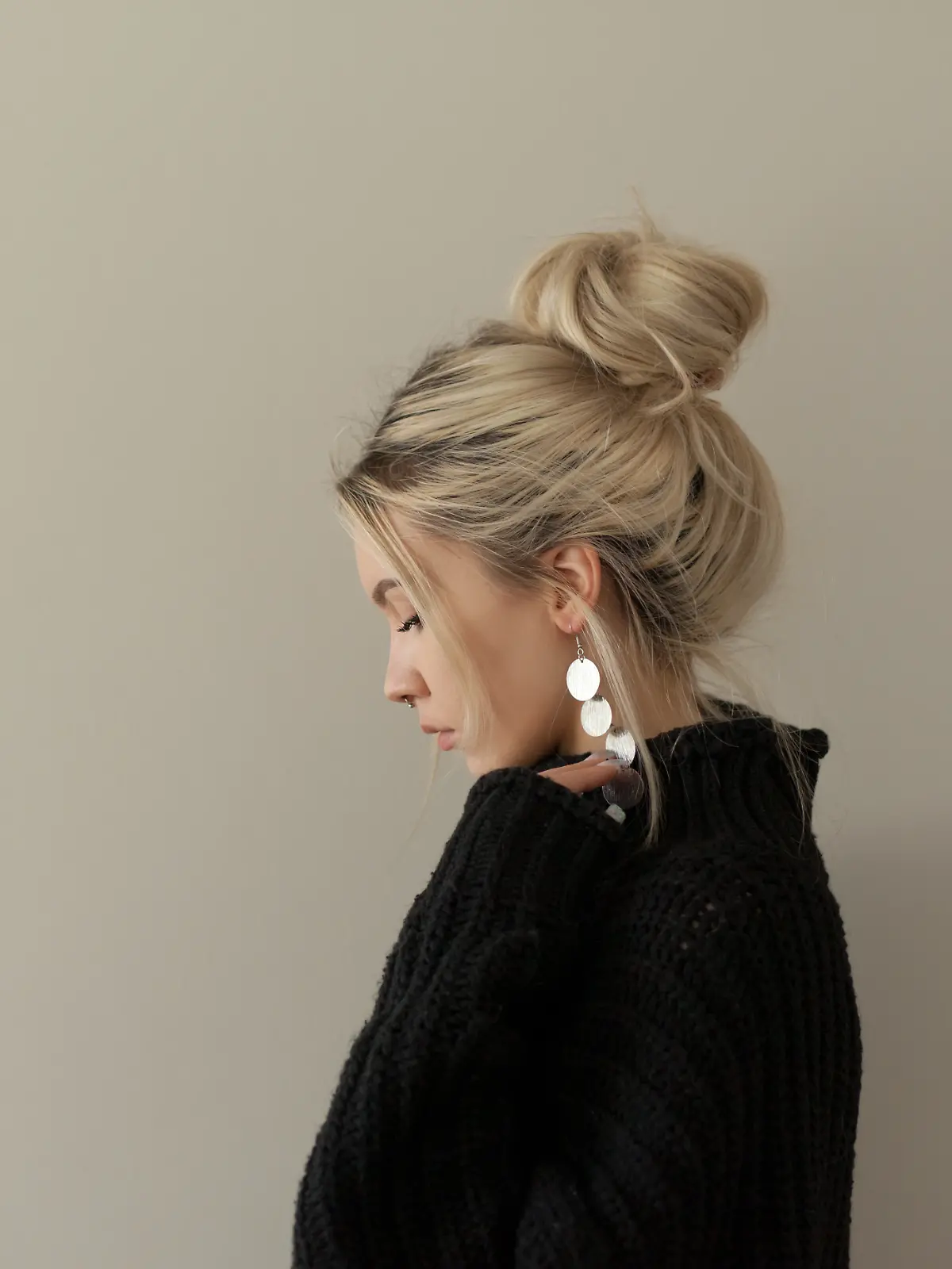 Wie gelingt der perfekte Messy Bun?