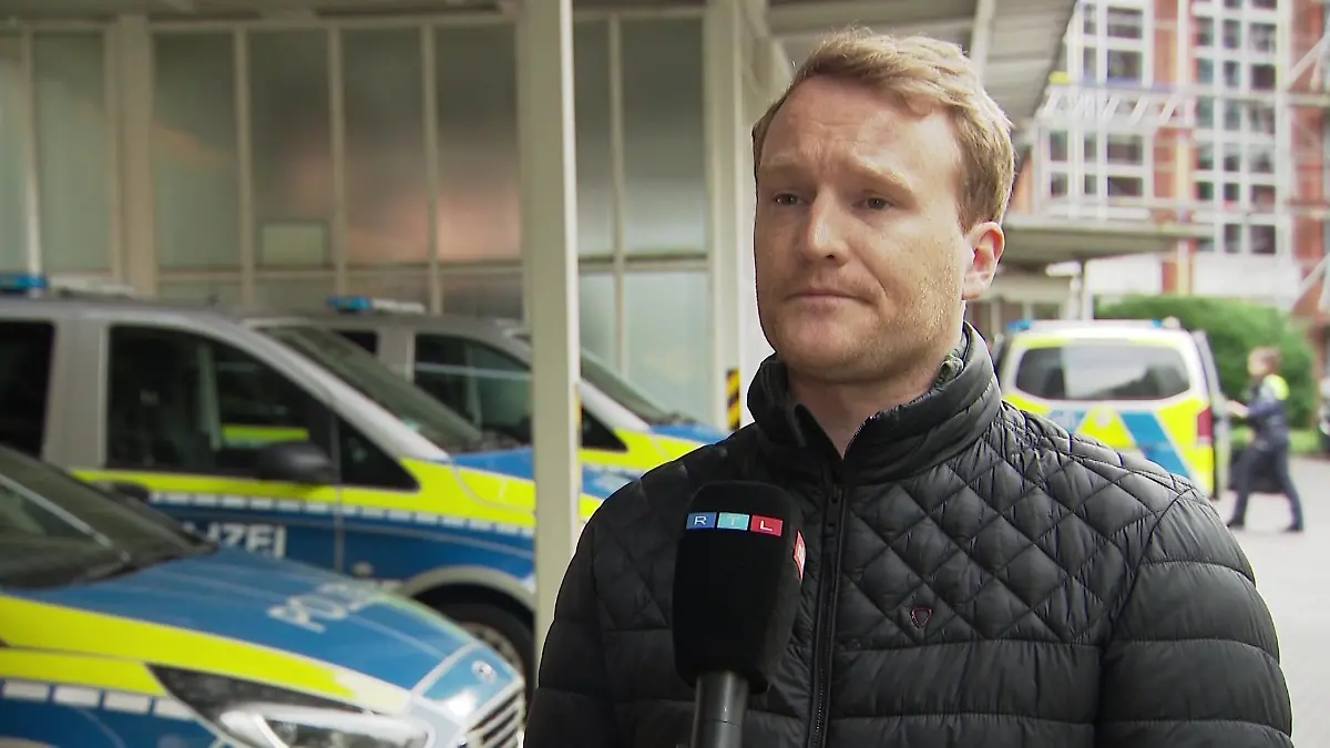 Sprecher Fabian Rickel von der Polizei Bielefeld im Gespräch mit RTL.
