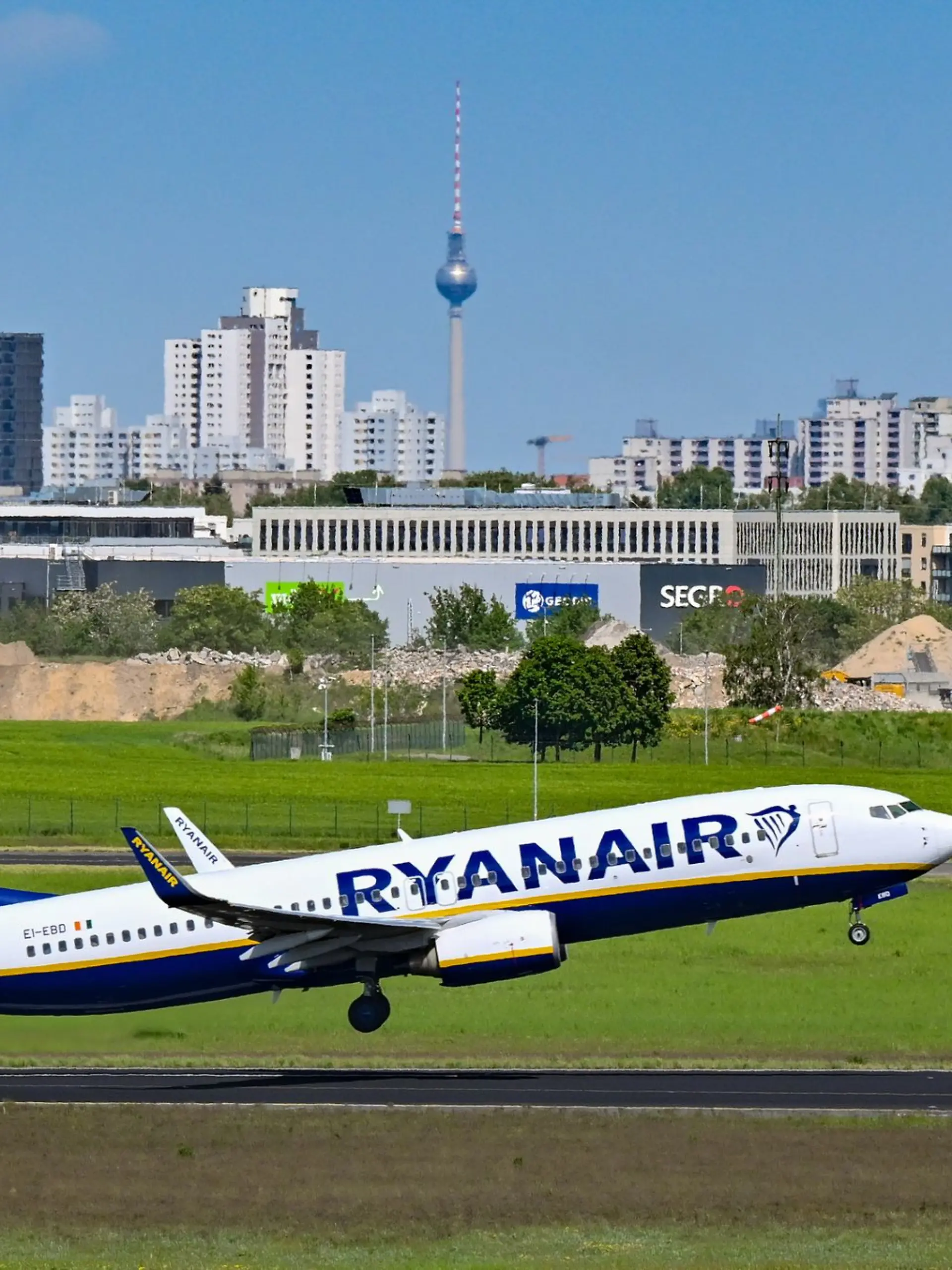 Bild zu: "Ryanair streicht Angebot in Deutschland kräftig zusammen"