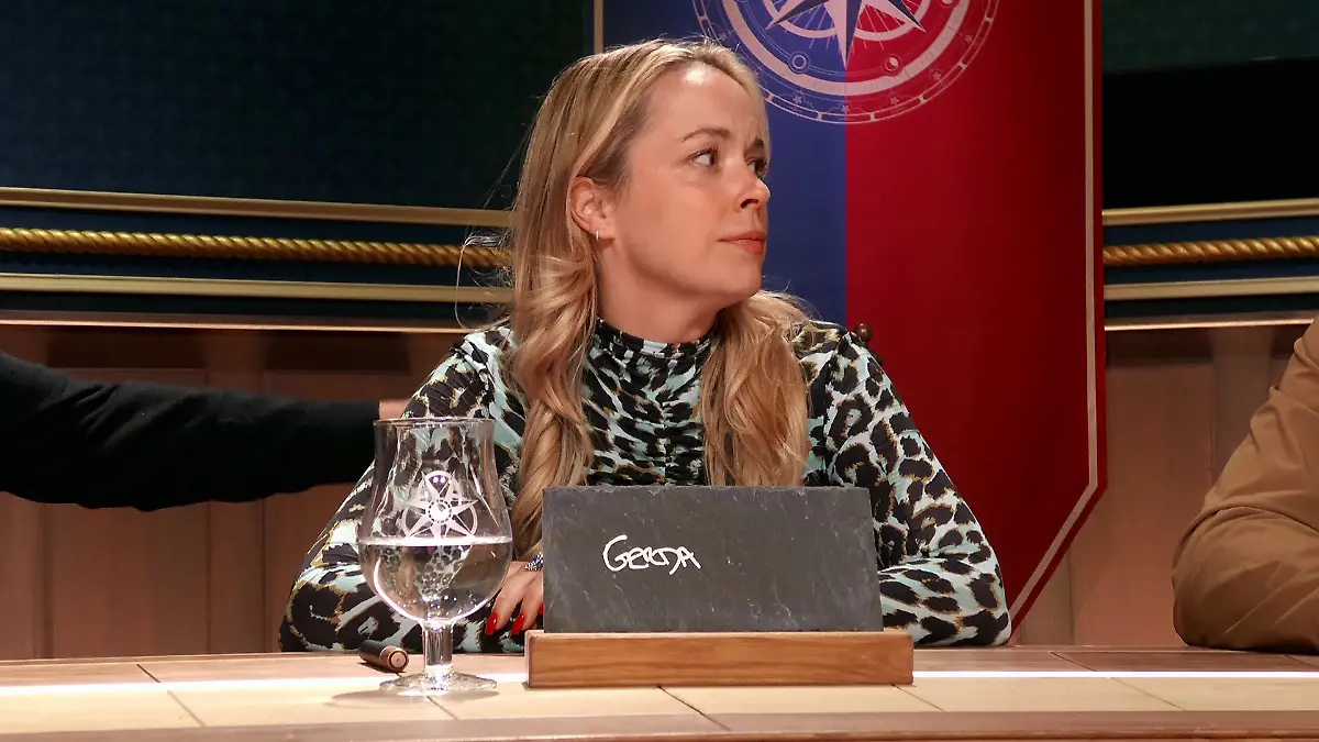 Um nicht aufzufallen, wählt auch Marina Hoermanseder ihre eigentliche Komplizin Gerda.