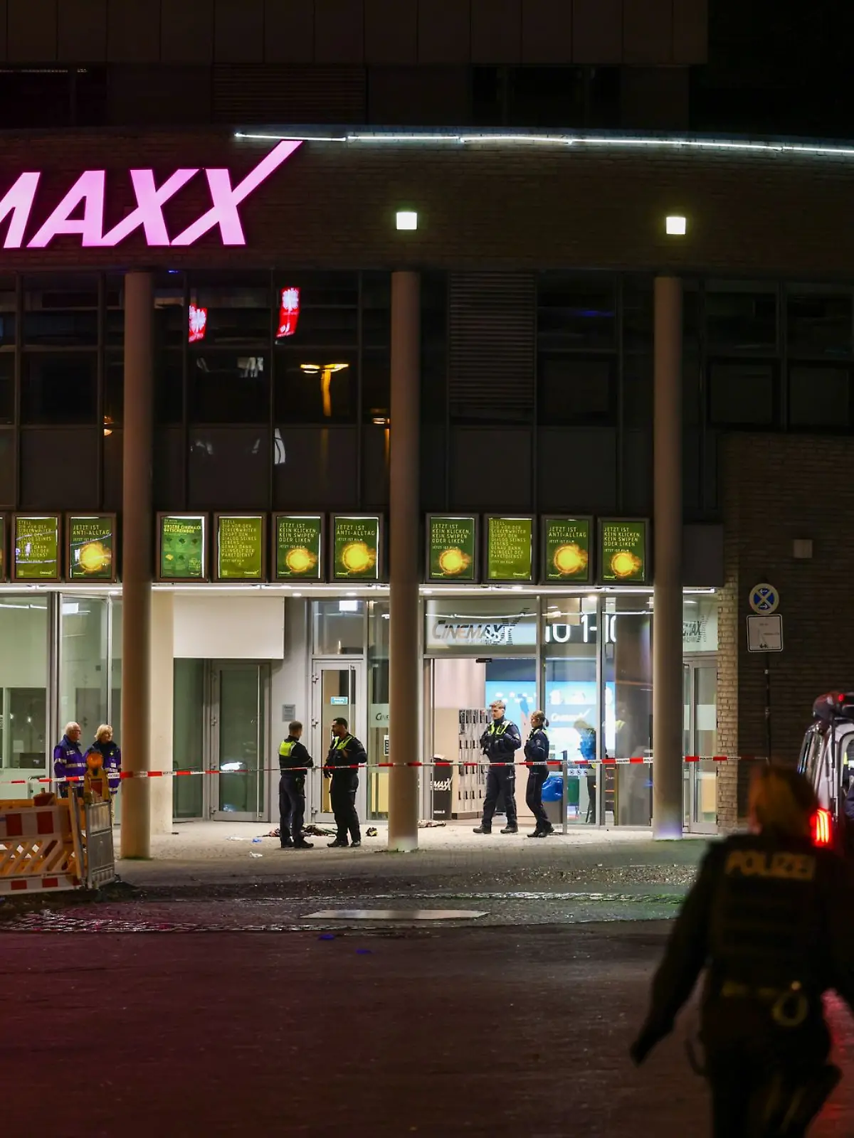 Bild zu: "Mehrere Asylanträge abgelehnt - was wir über den Krefelder Brandstifter wissen"