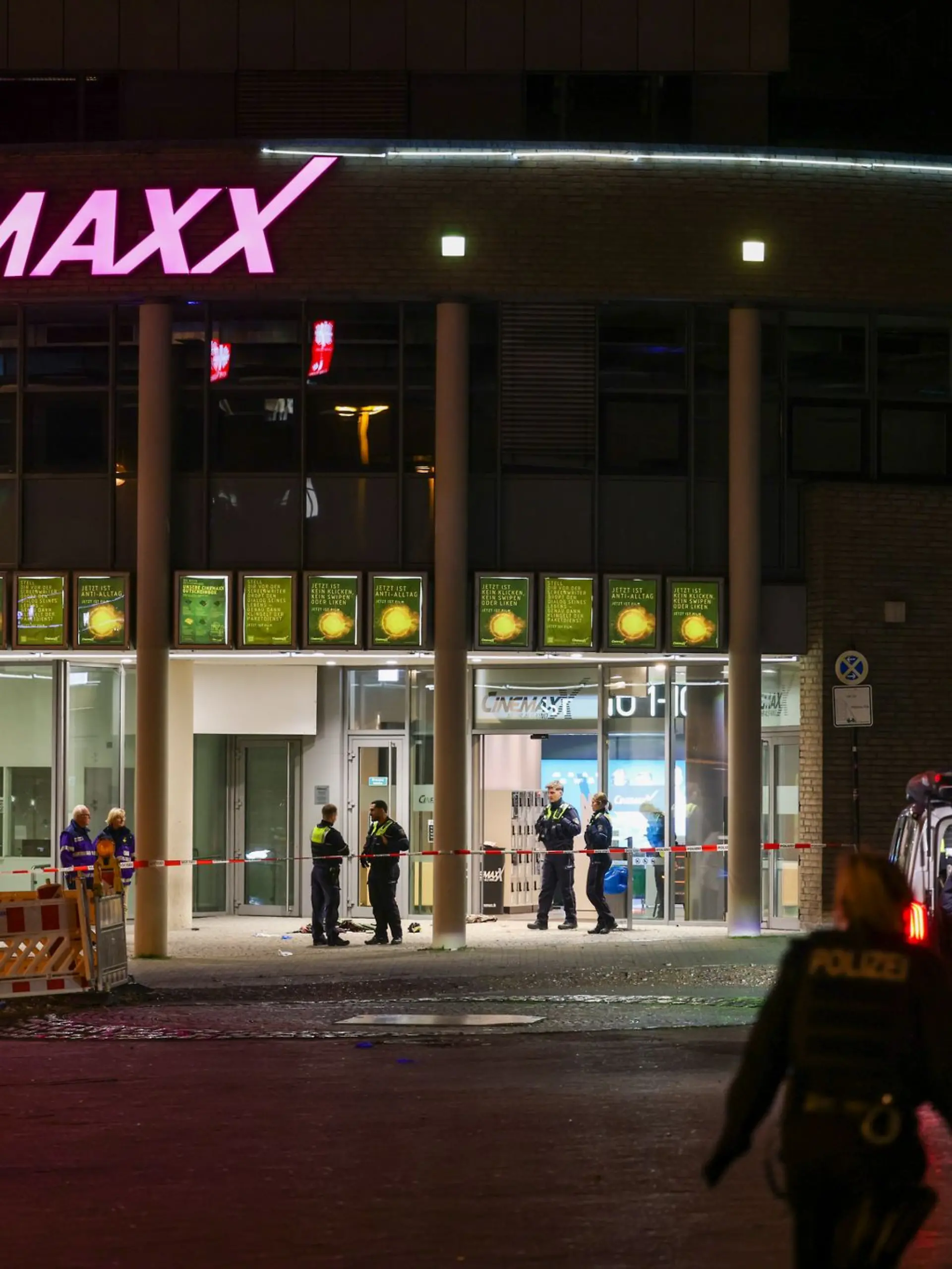 Bild zu: "Mehrere Asylanträge abgelehnt - was wir über den Krefelder Brandstifter wissen"