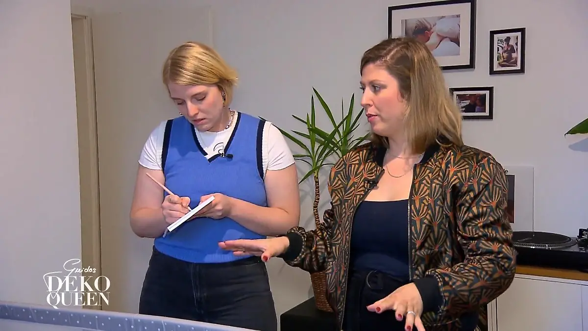 Anna und Marieke starten durch Tapeten-Action