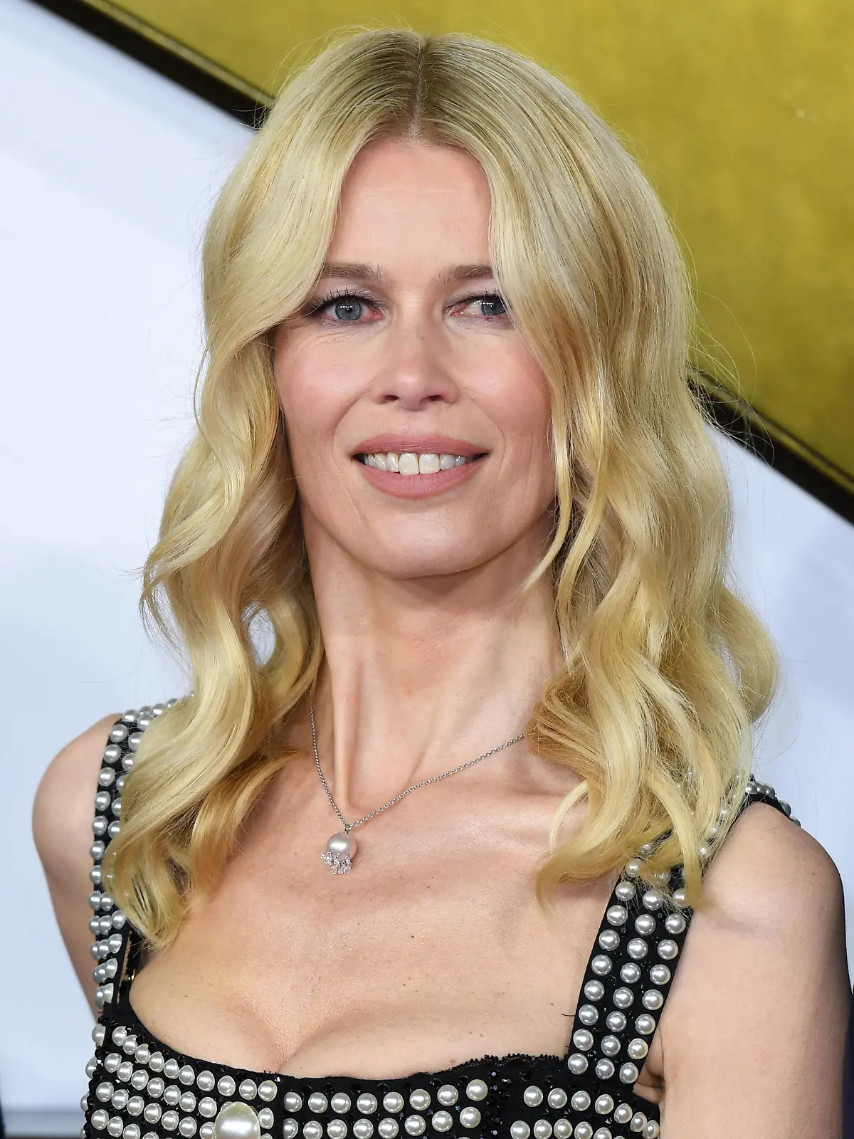  The King s Man premiere - London Claudia Schiffer attending The King s Man World Premiere, Cineworld Leicester Square, London. Credit: Doug Peters/EMPICS PUBLICATIONxINxGERxSUIxAUTxONLY Copyright: xDougxPetersx 64177076