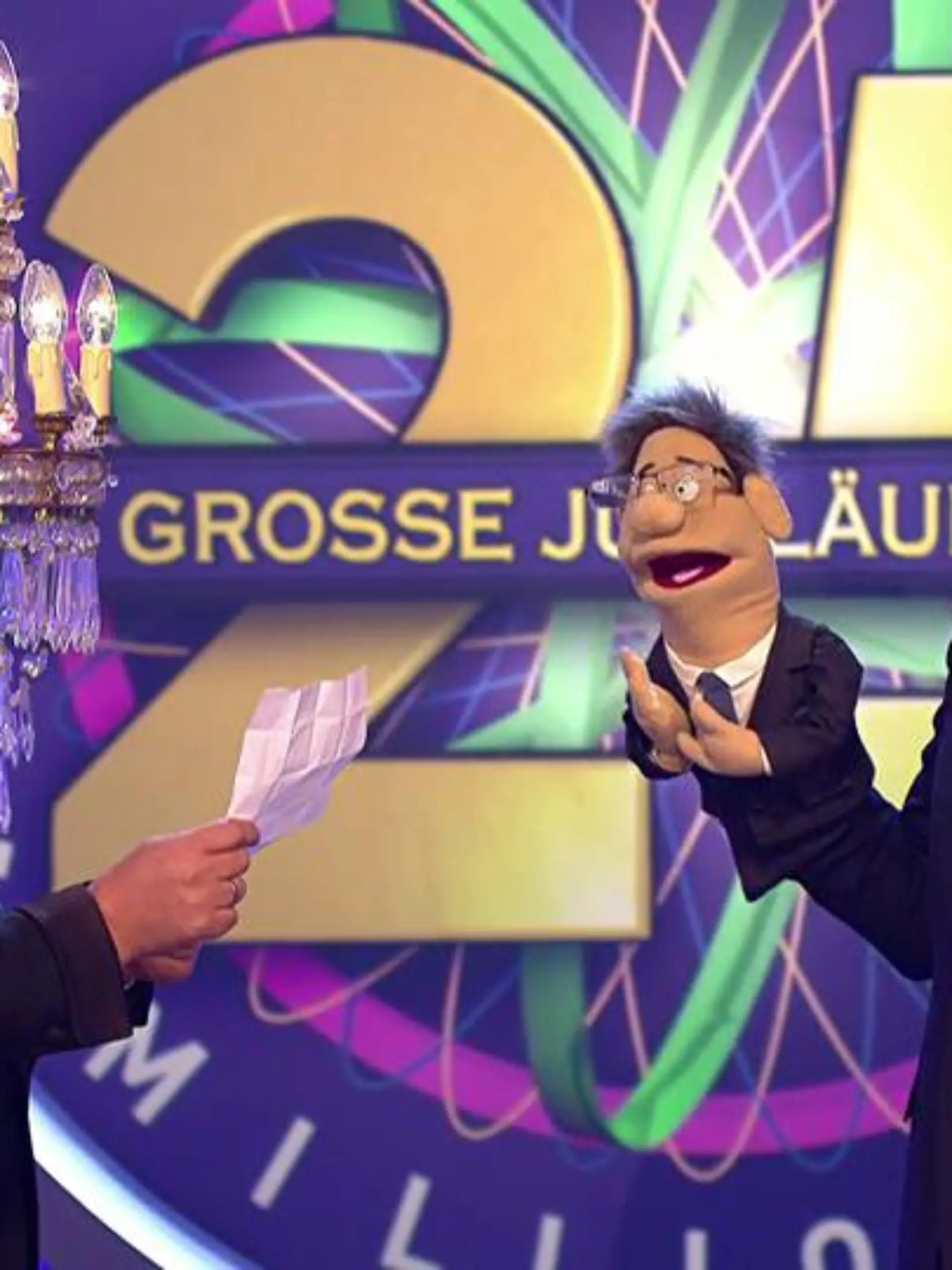 TV-Koch Tim Mälzer überrascht WWM-Moderator Günther Jauch gleich doppelt!