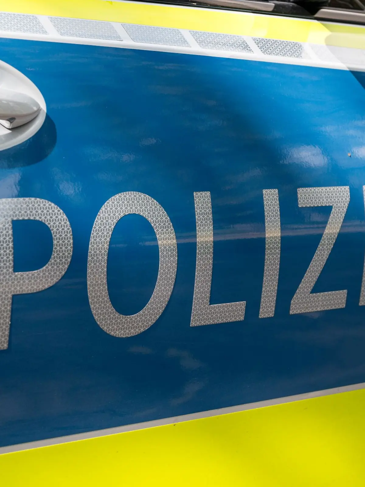 Bild zu: "Kind nach Unfall gesucht – Polizei bittet um Hinweise"