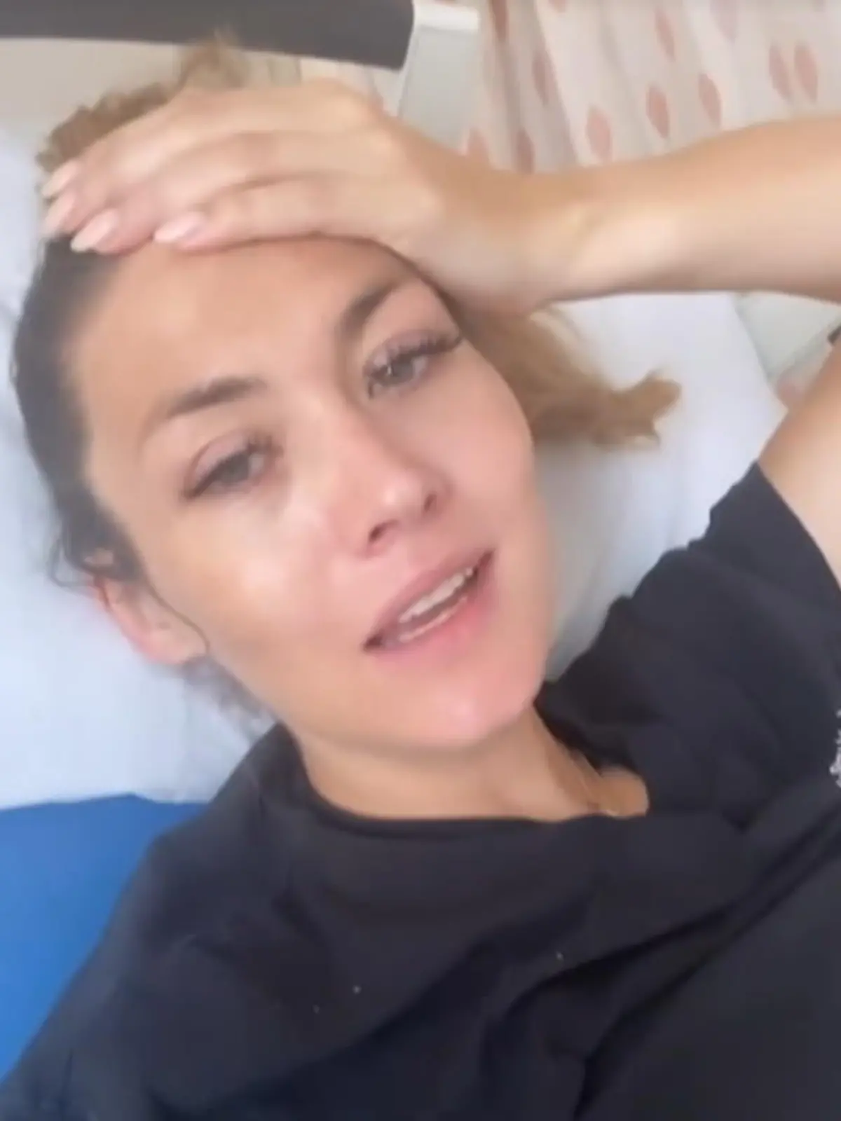 Fiona Erdmann berichtet aus dem Krankenhausbett von ihrer bevorstehenden Geburt