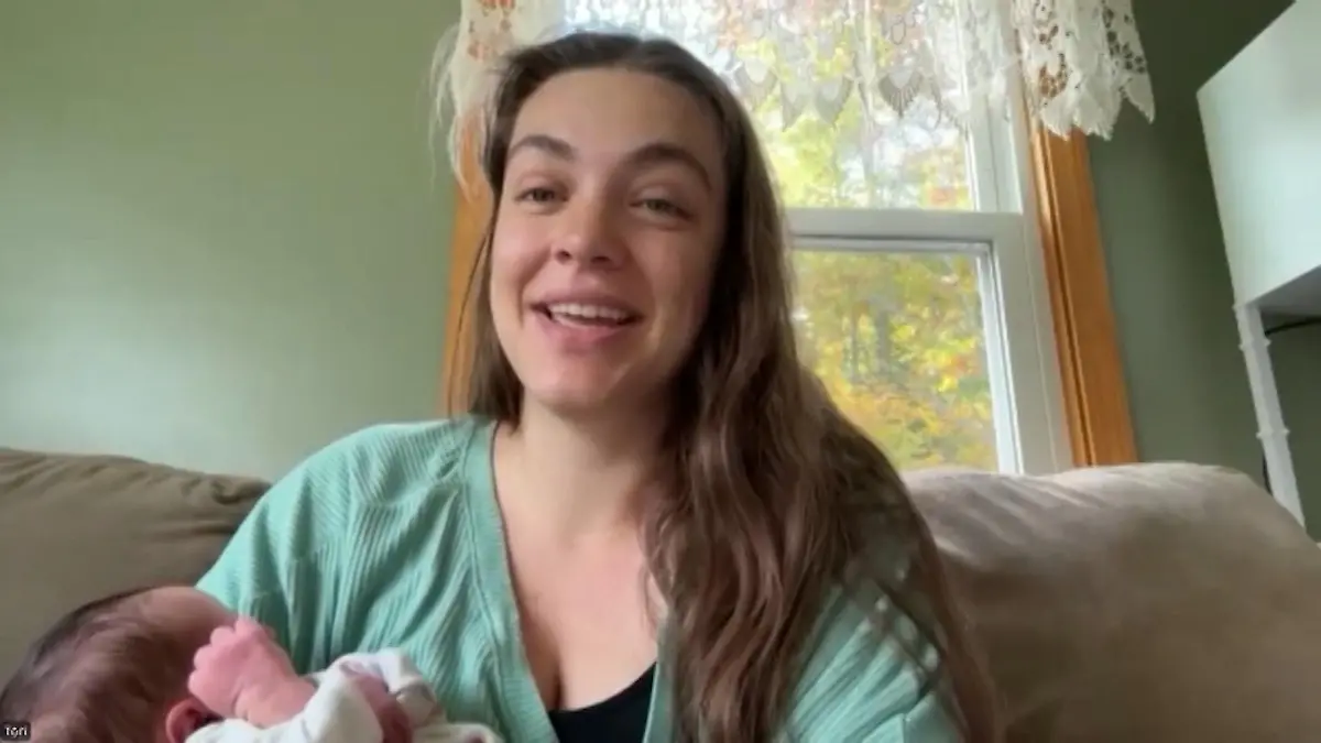 Lehrerin bekommt ihr Baby auf dem Highschool-Parkplatz Während des Unterrichts!