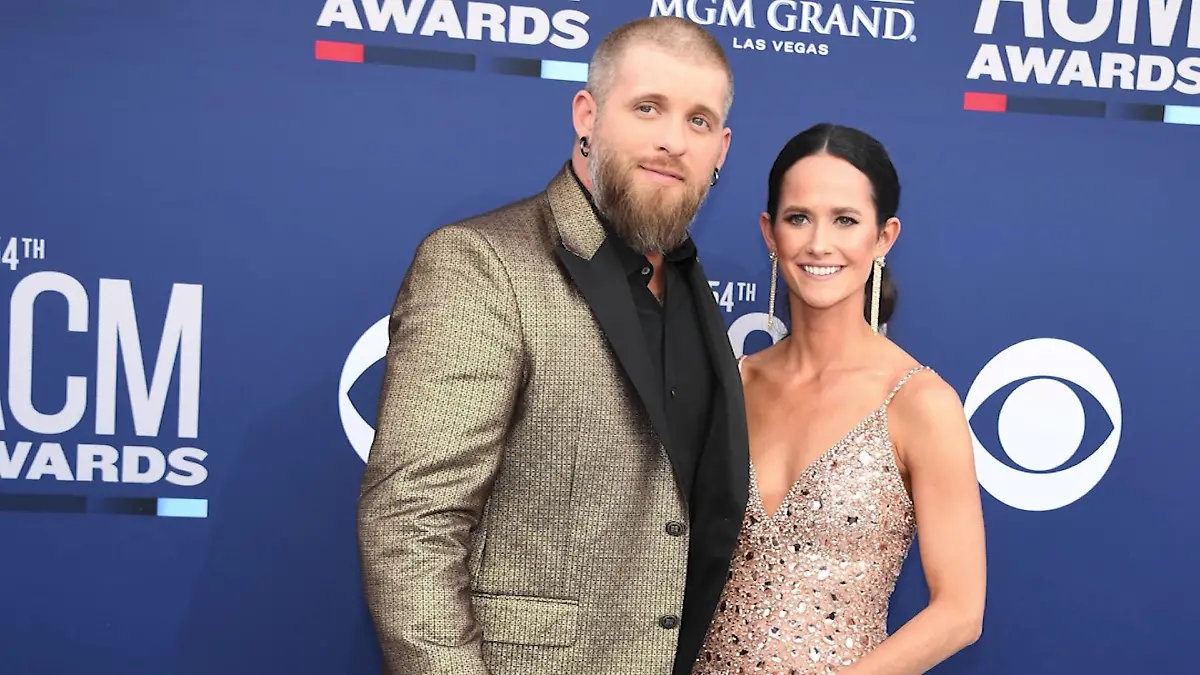 Brantley Gilbert und Frau.jpg