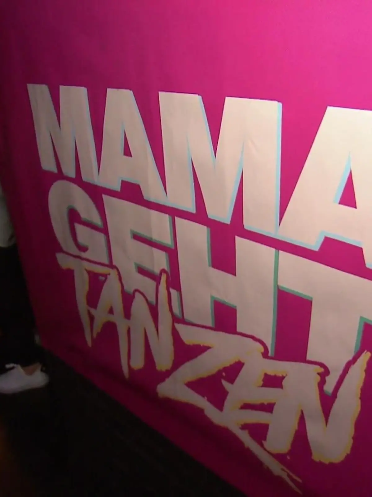 Bild zu: "Mama geht tanzen"