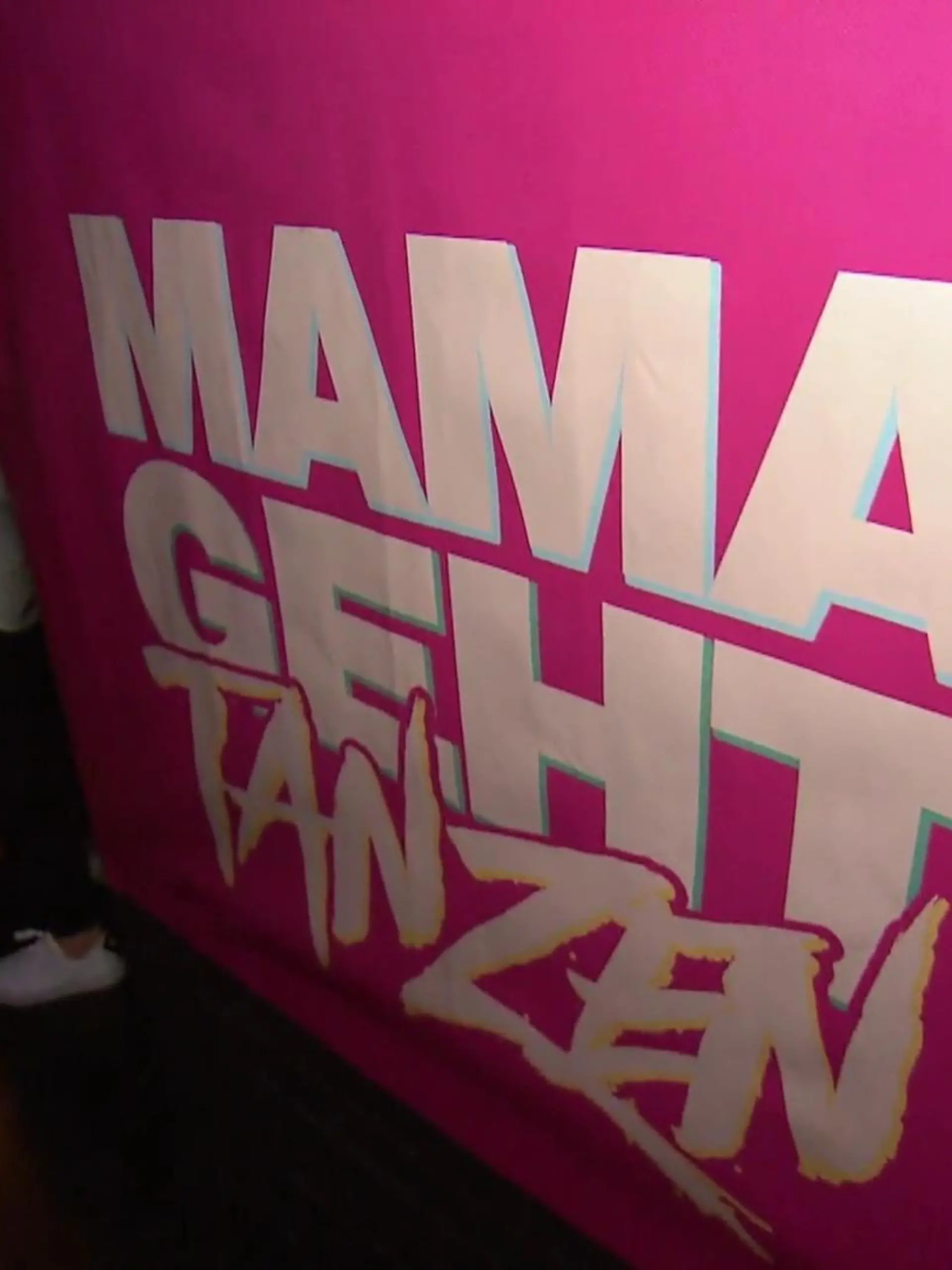 Bild zu: "Mama geht tanzen"