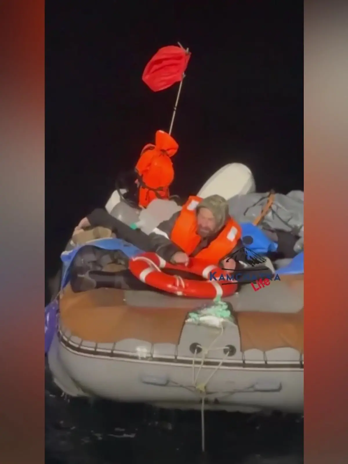 Nach über zwei Monaten können Fischer einen Schiffbrüchigen retten. 