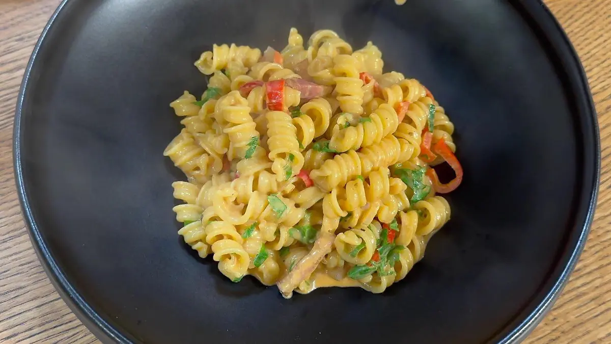 Pasta mit Rauchpaprika-Sauce Hensslers schnelle Nummer