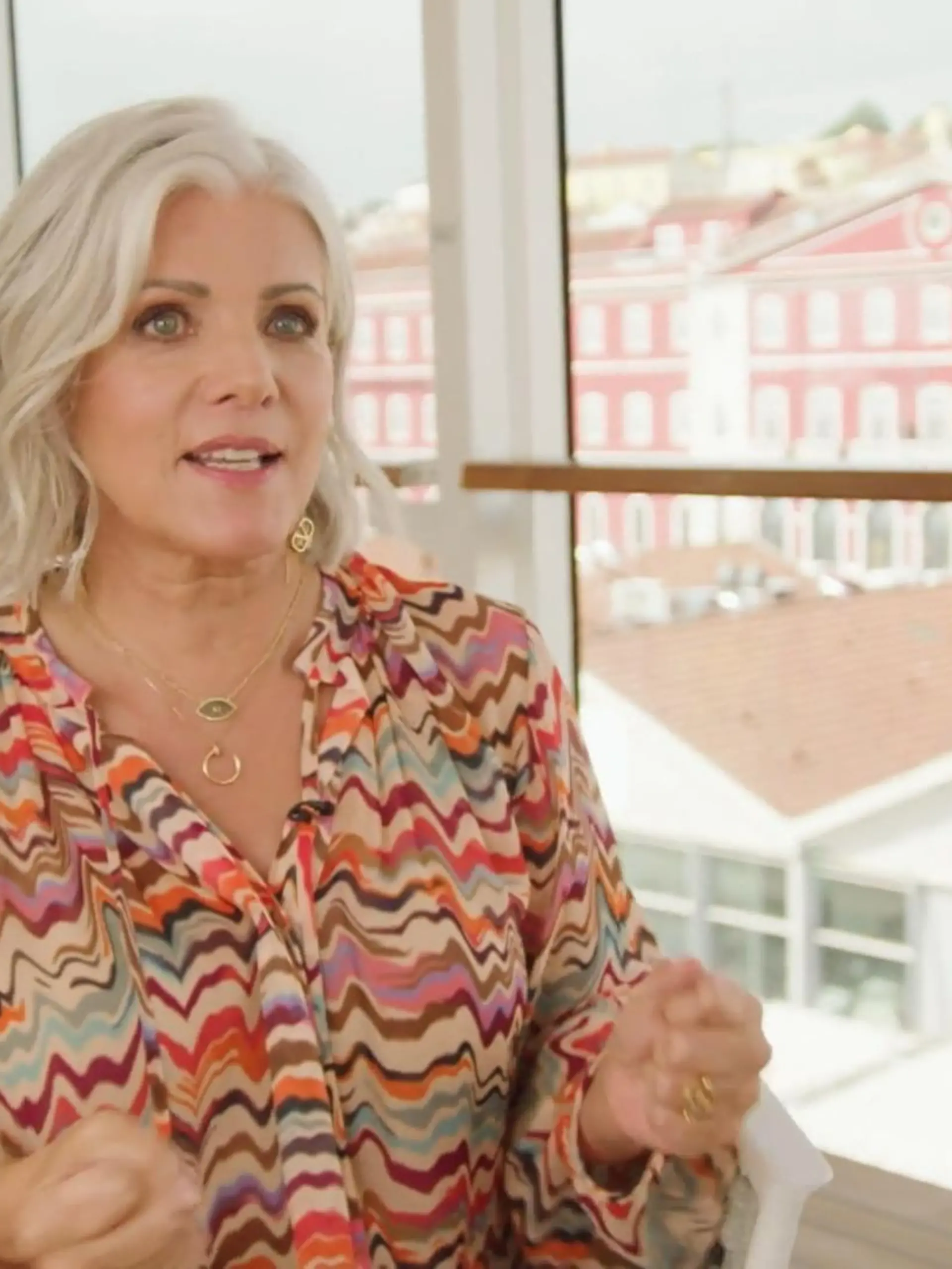 Birgit Schrowange blickt auf 30 Jahre „RTL Extra” zurück. 