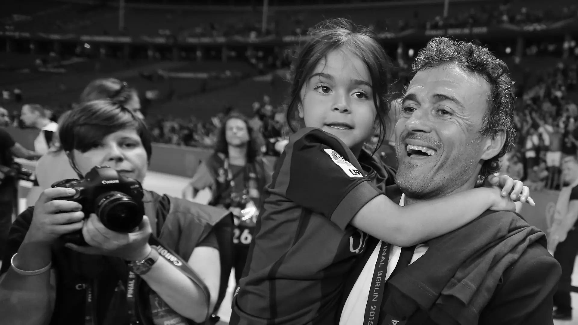 Luis Enrique mit seiner Tochter Xana beim Champions-League-Sieg in Berlin 2015.