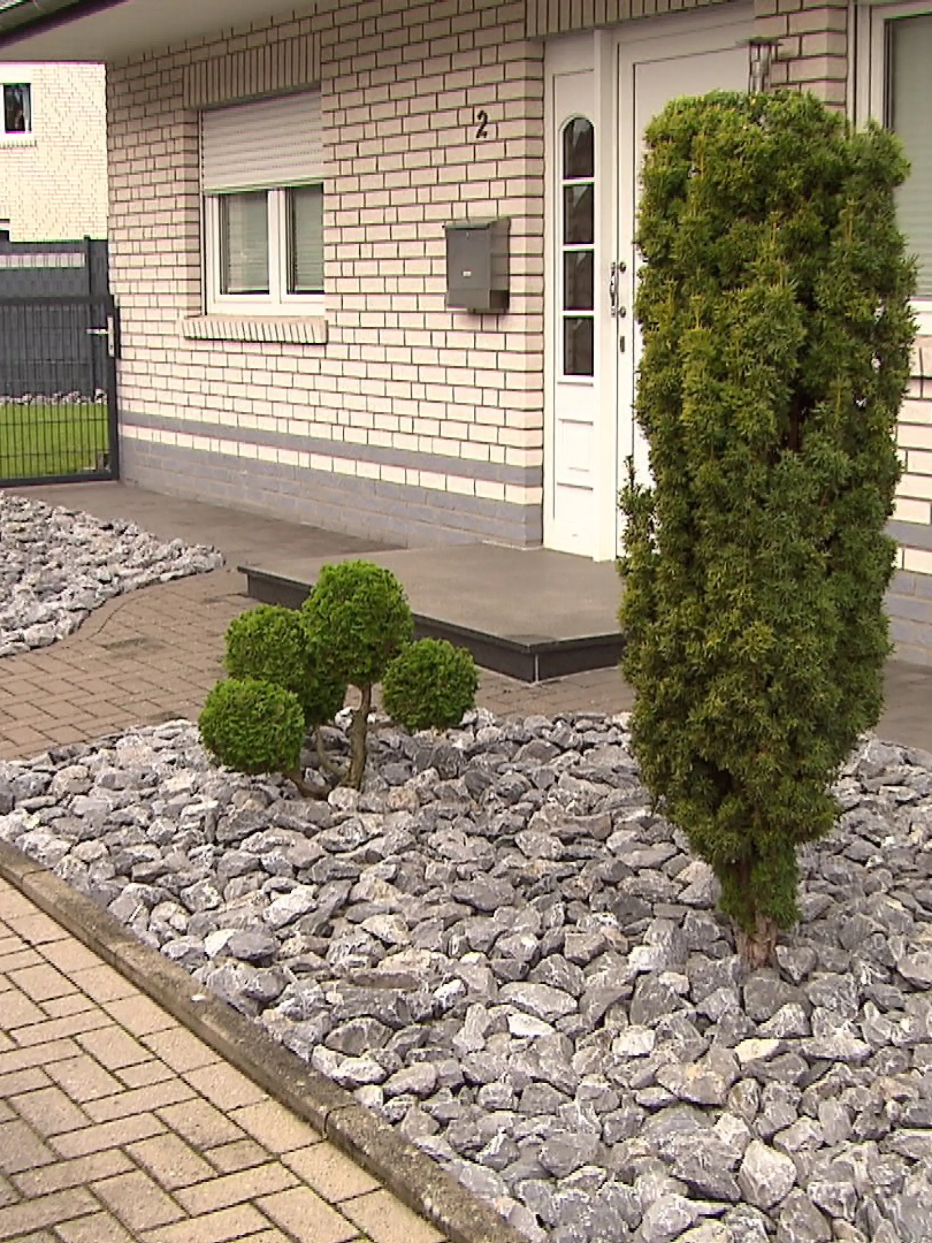 Wer ist die Schottergarten-Petze aus Niedersachsen?